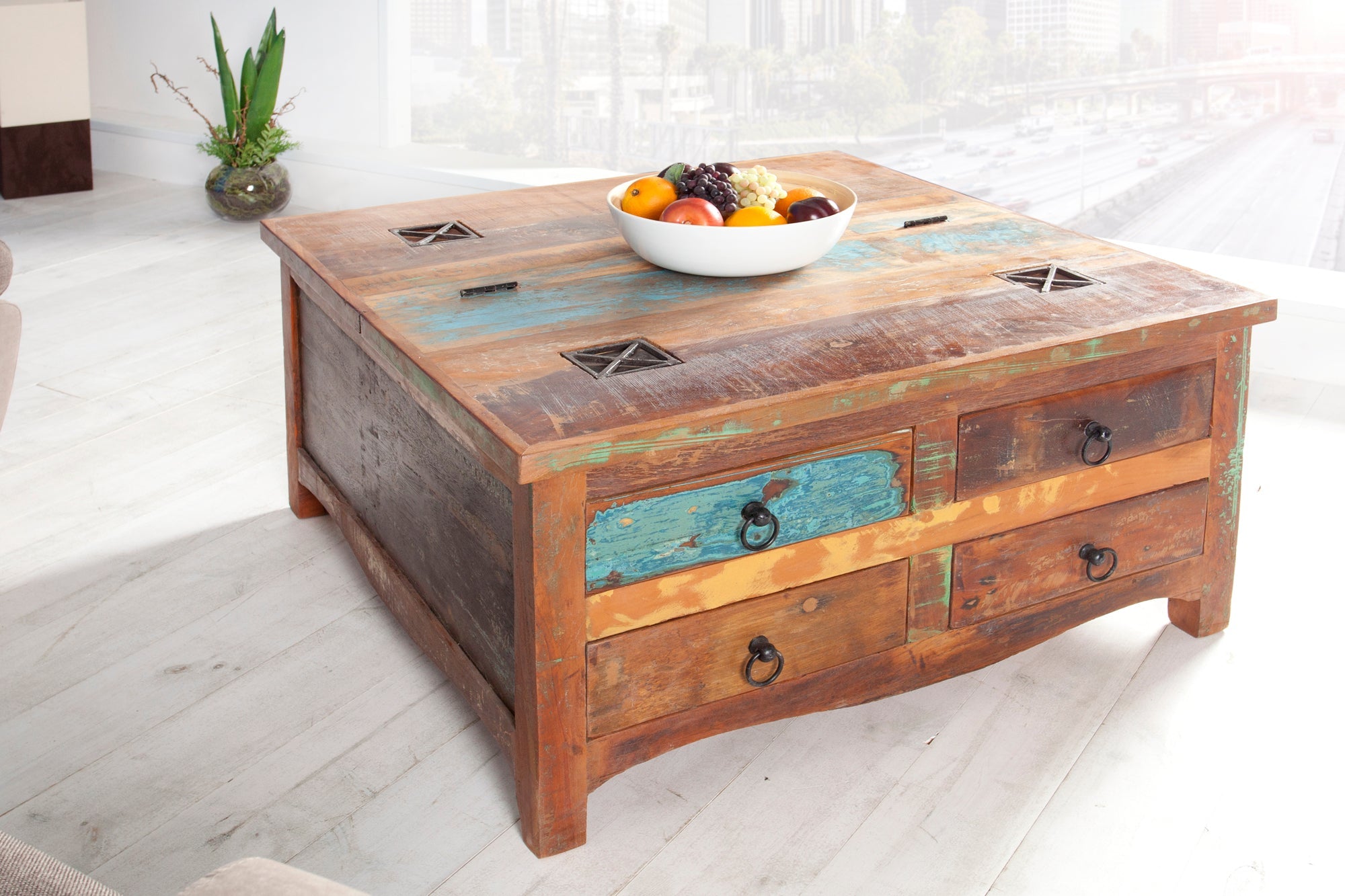 table-basse-solide-jakarta-70cm-coffre-colore-en-bois-de-bateaux-de-peche-recycles-avec-tiroirs_37361 (inv)