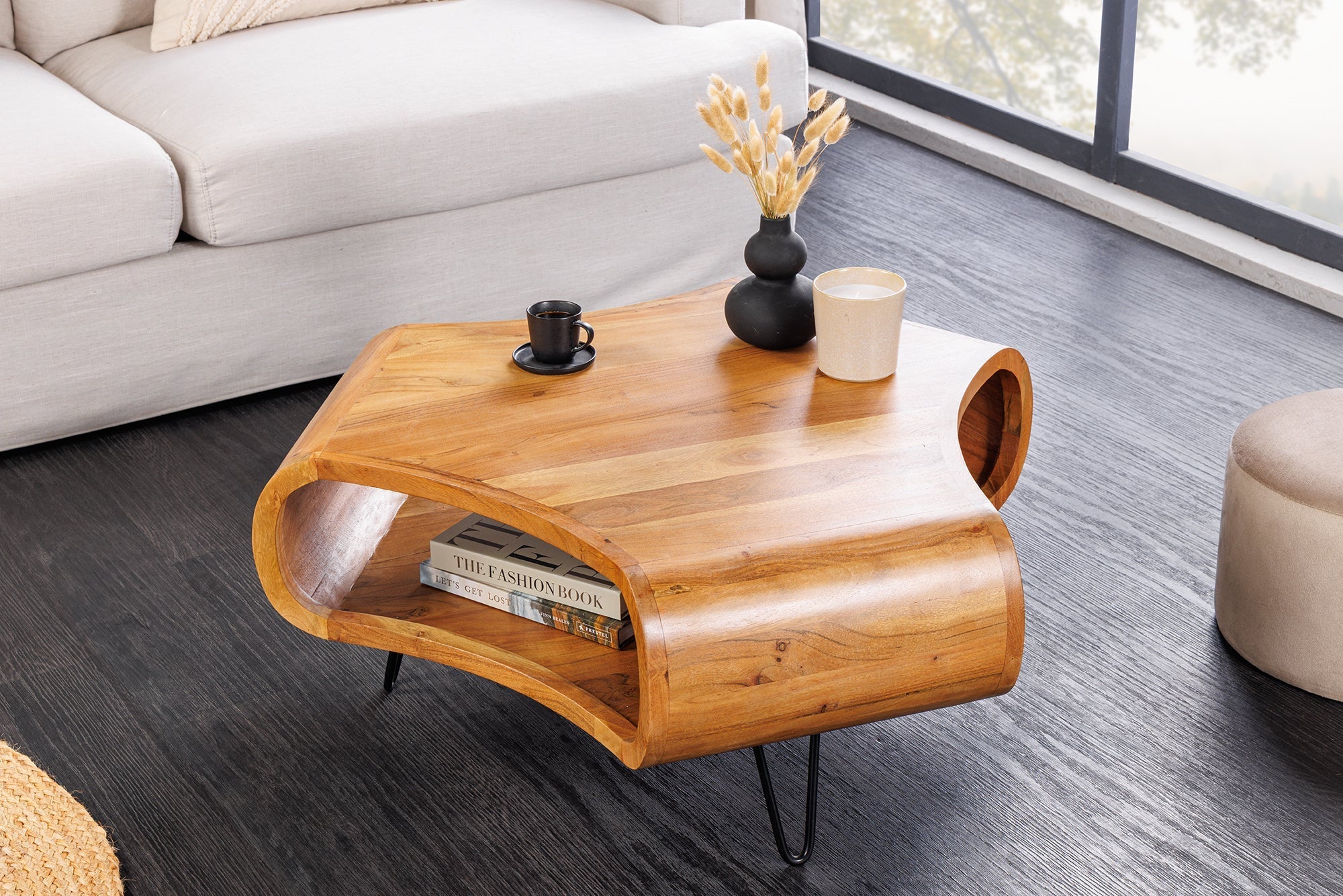 Table basse solide ORGANIC LIVING 90cm en bois d’acacia finition miel marron avec espace de rangement