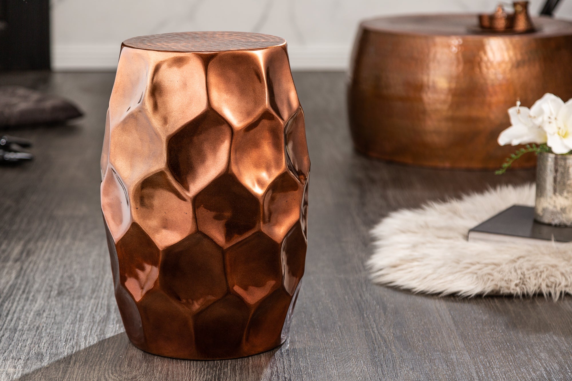 ORGANIC ORIENT mesa auxiliar artesanal 50cm cobre metal martillado diseño redondo nido de abeja