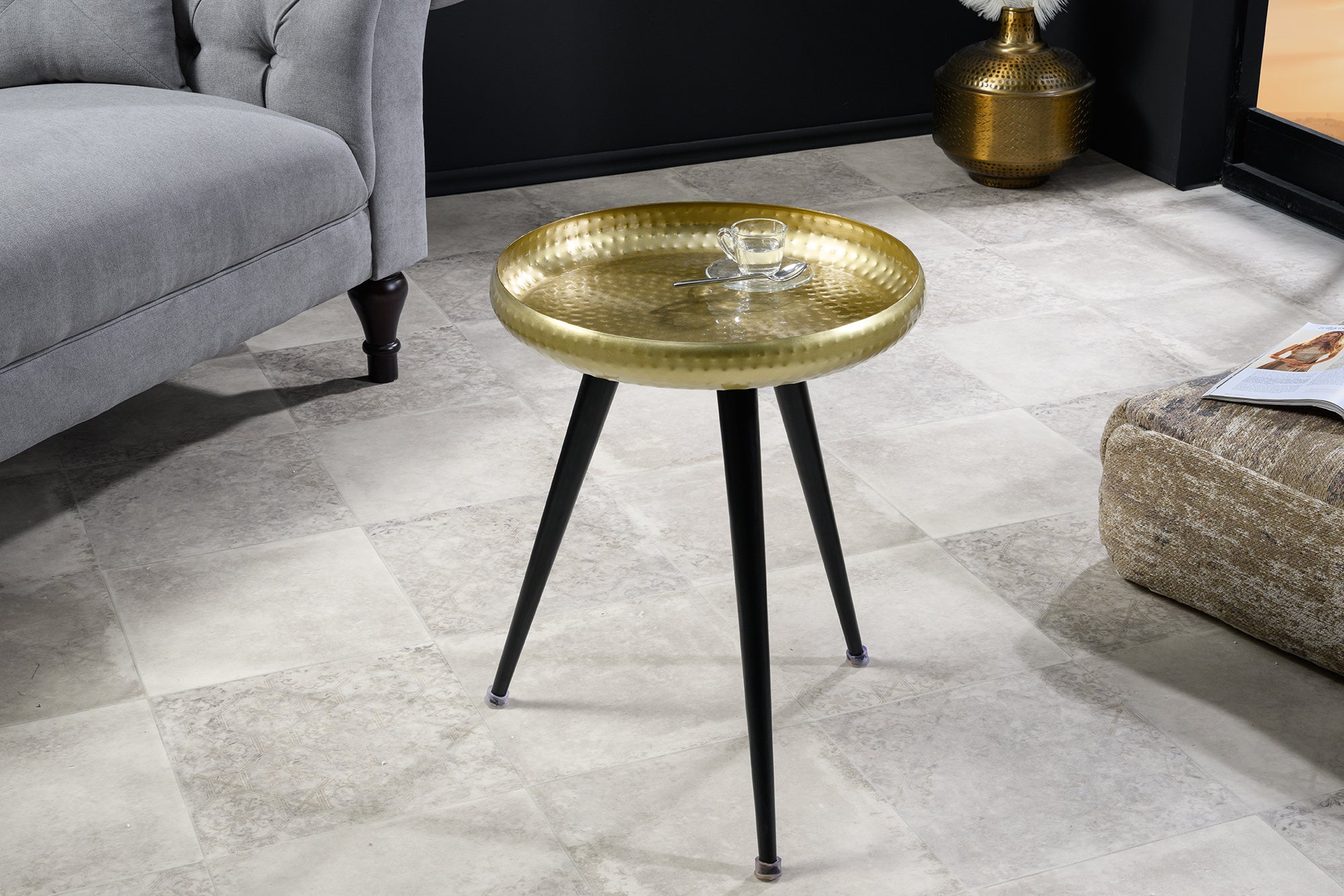 Table d'appoint artisanale ORIENT 55cm laiton doré ronde métal martelé design