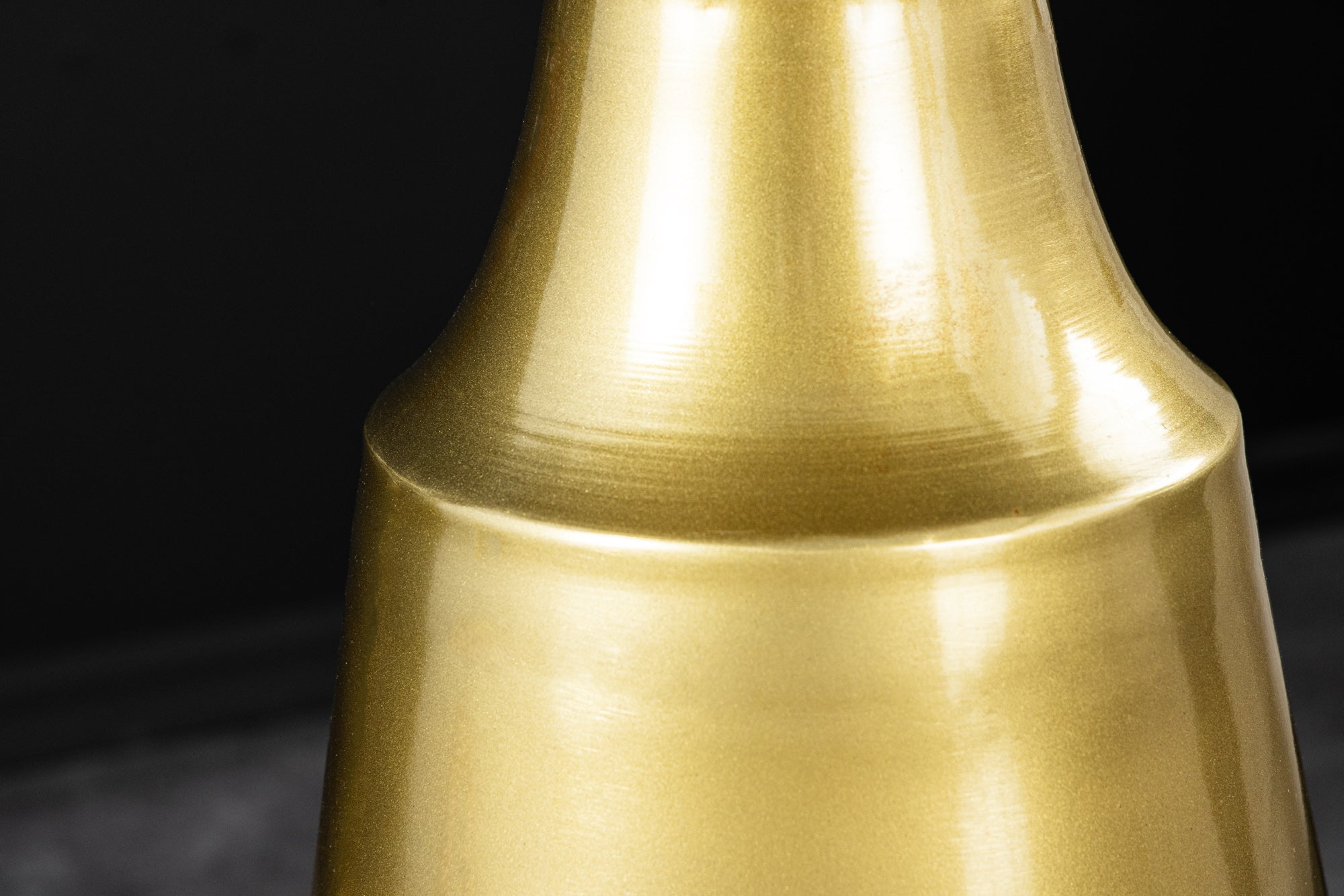 ABSTRACT mesa auxiliar de diseño 60cm metal patinado oro cepillado mesa redonda con pedestal hecha a mano