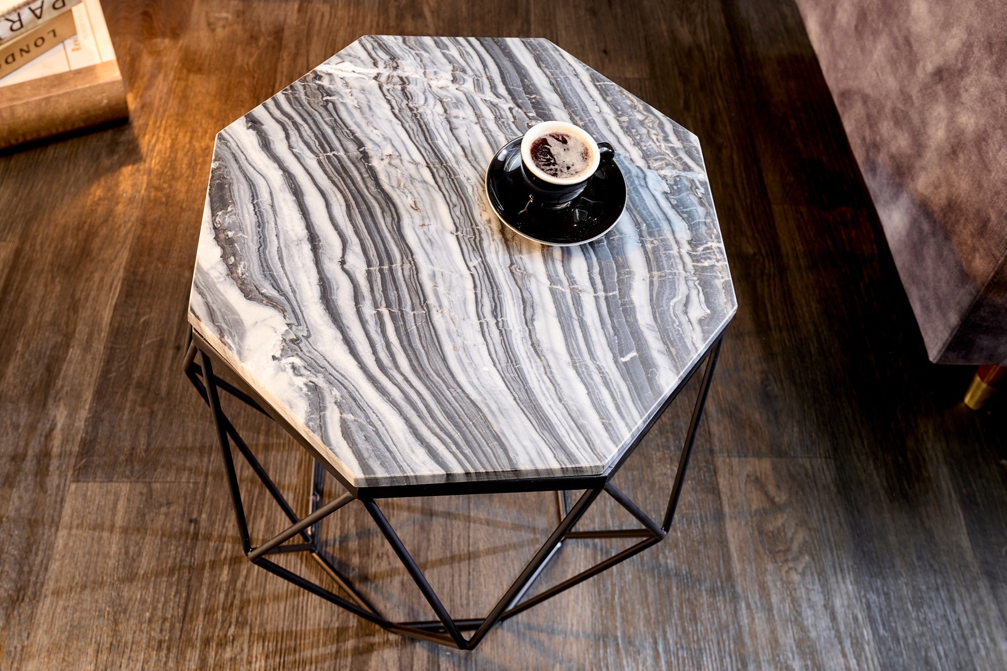 Table d'appoint design DIAMOND 50cm marbre gris métal noir