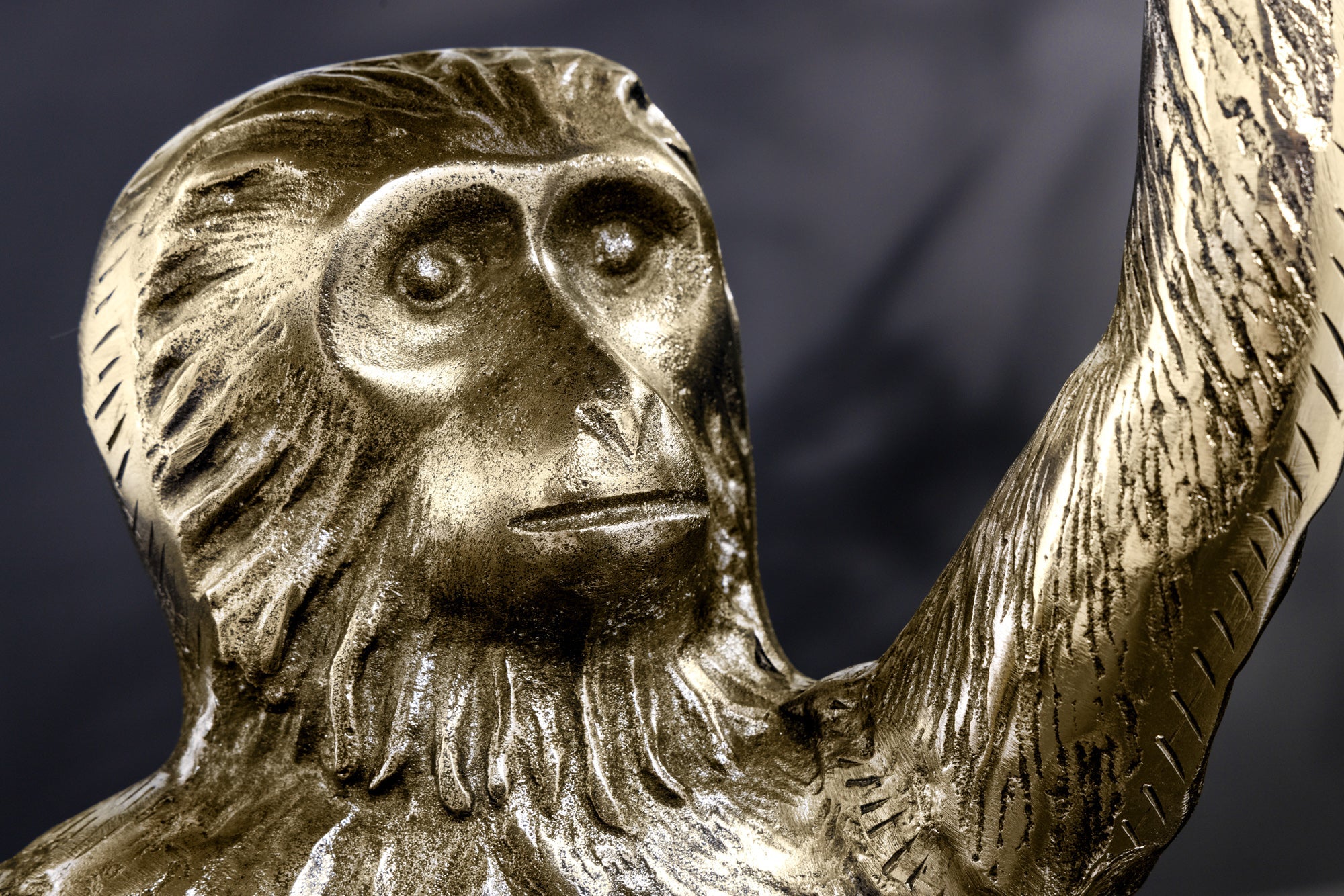 WILDLIFE MONKEY 60cm mesa auxiliar de metal dorado antiguo hecha a mano
