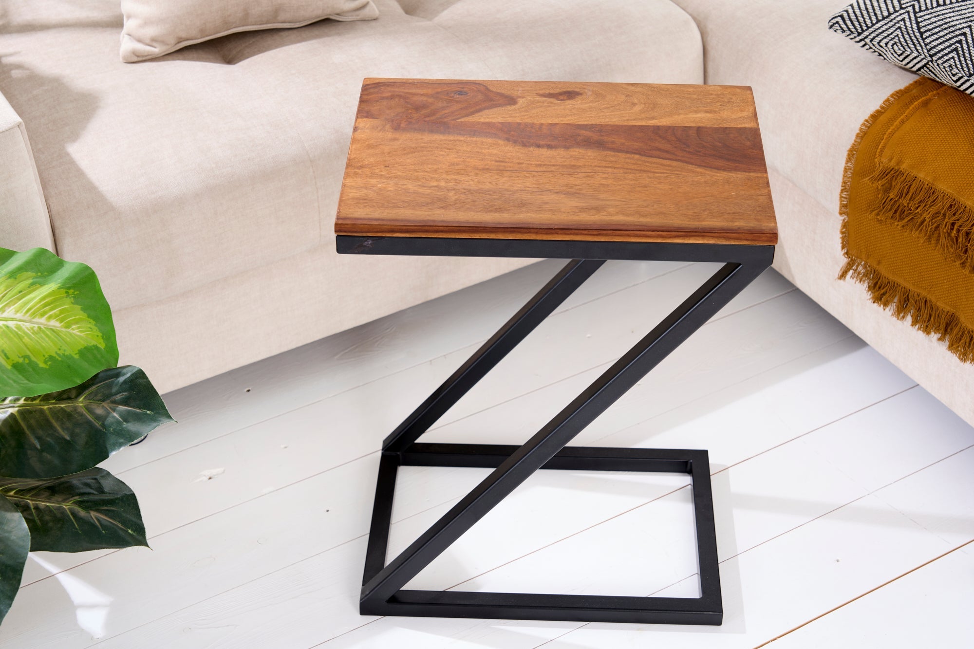 BUTLER mesa auxiliar de madera maciza 60cm marrón acabado piedra Sheesham metal negro