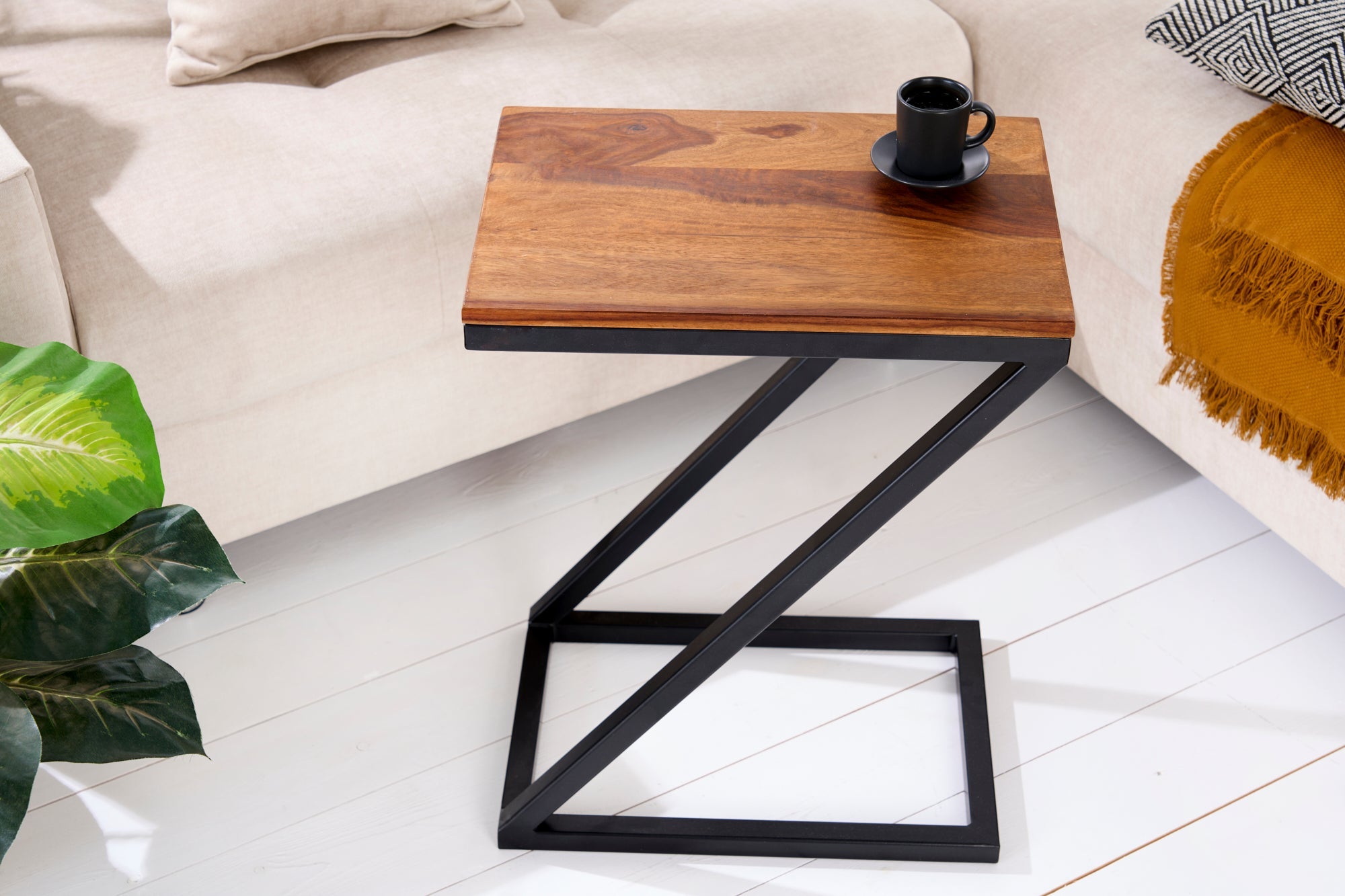 BUTLER mesa auxiliar de madera maciza 60cm marrón acabado piedra Sheesham metal negro