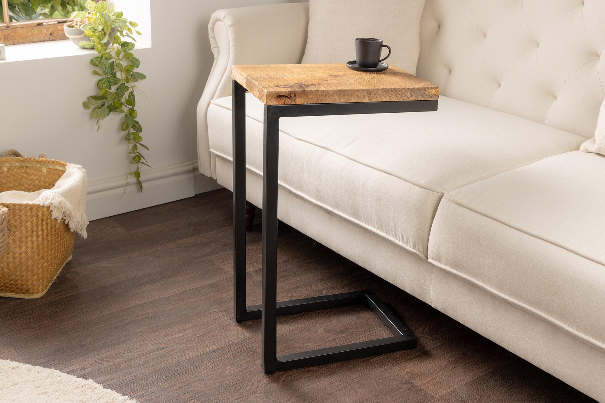 table-dappoint-en-bois-massif-gaston-65cm-manguier-naturel-metal-noir-mait-main_44740 (inv)