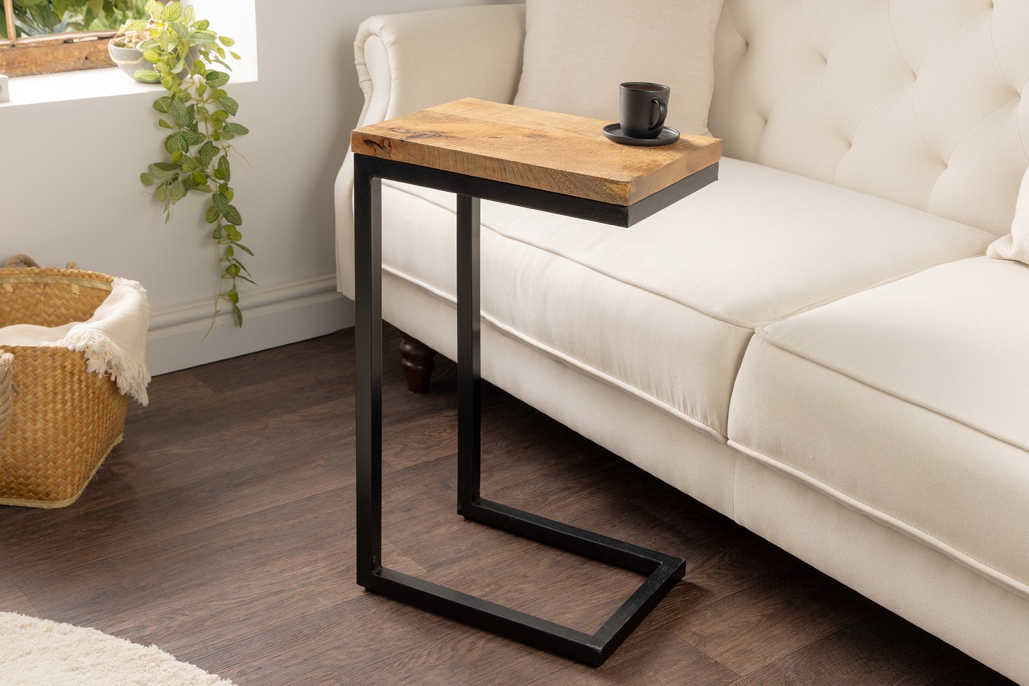 GASTON mesa auxiliar de madera maciza 65cm madera de mango natural metal negro hecho a mano