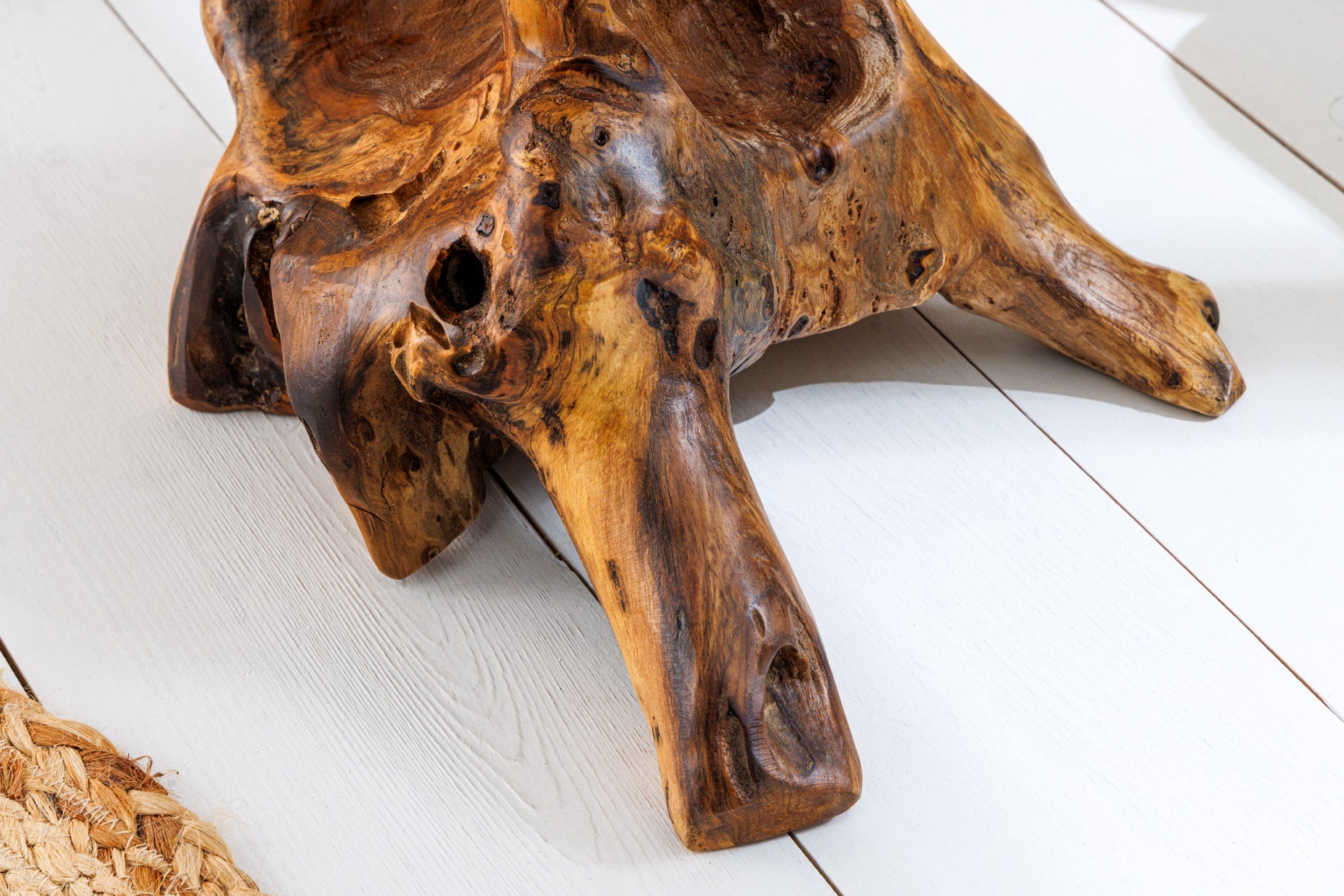 ROOT Mesa auxiliar de madera maciza de 40 cm en madera de raíz de teca natural con diseño de zancos