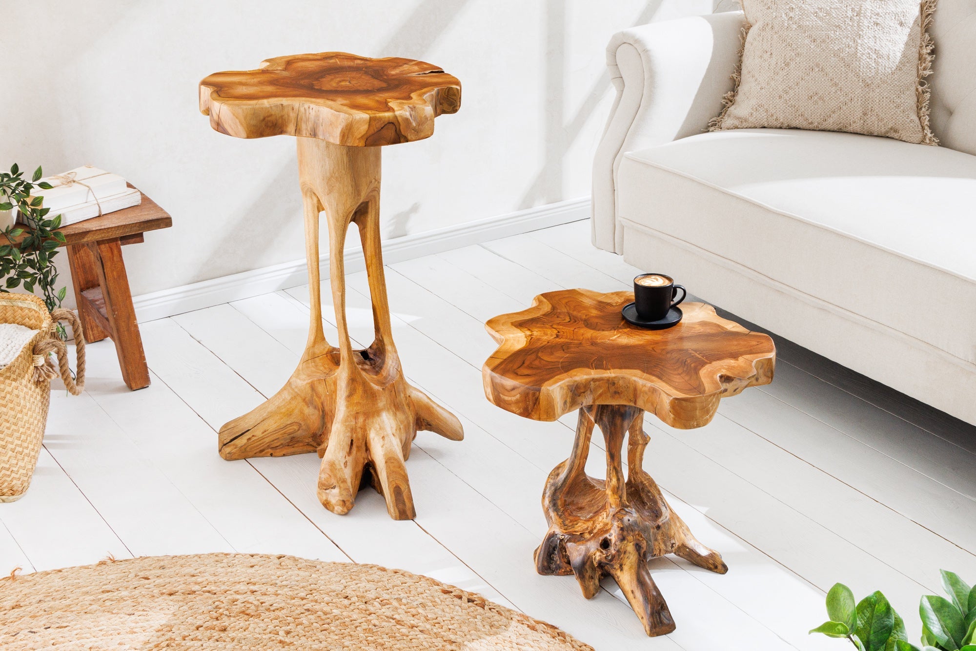 table-dappoint-en-bois-massif-root-70cm-en-teck-naturel-en-bois-de-racine-au-design-sur-pilotis_44714 (inv)