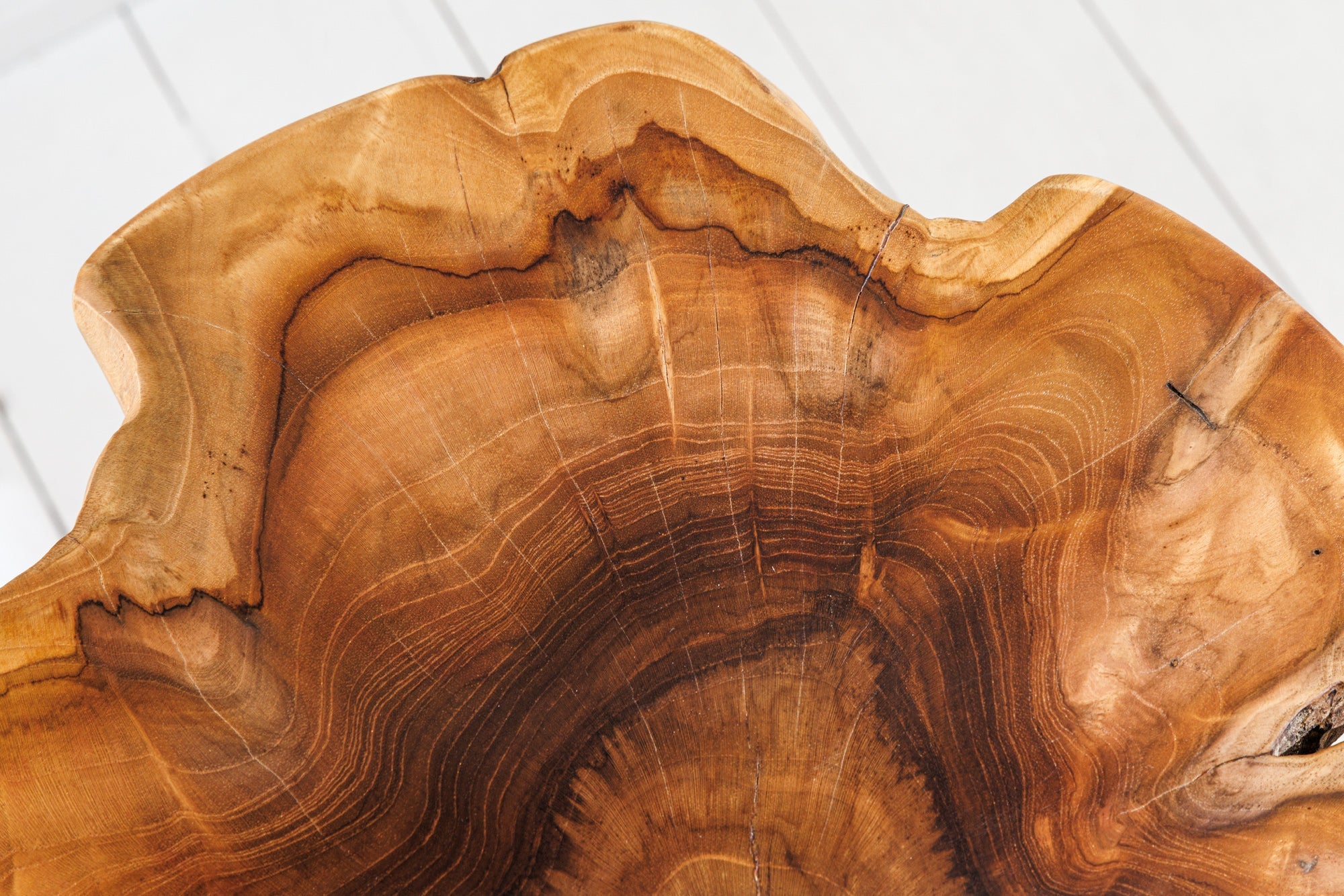 ROOT Mesa auxiliar de madera maciza de 70 cm en madera de raíz de teca natural con diseño de zanco