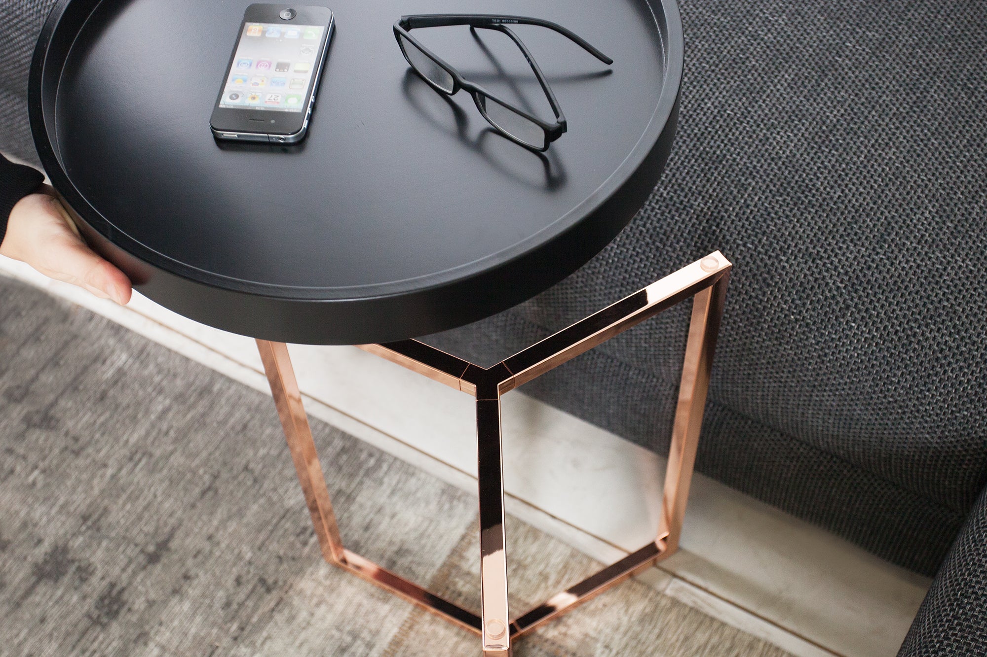 Extravagante mesa auxiliar MODULAR redonda de 40cm en cobre negro mate con tapa