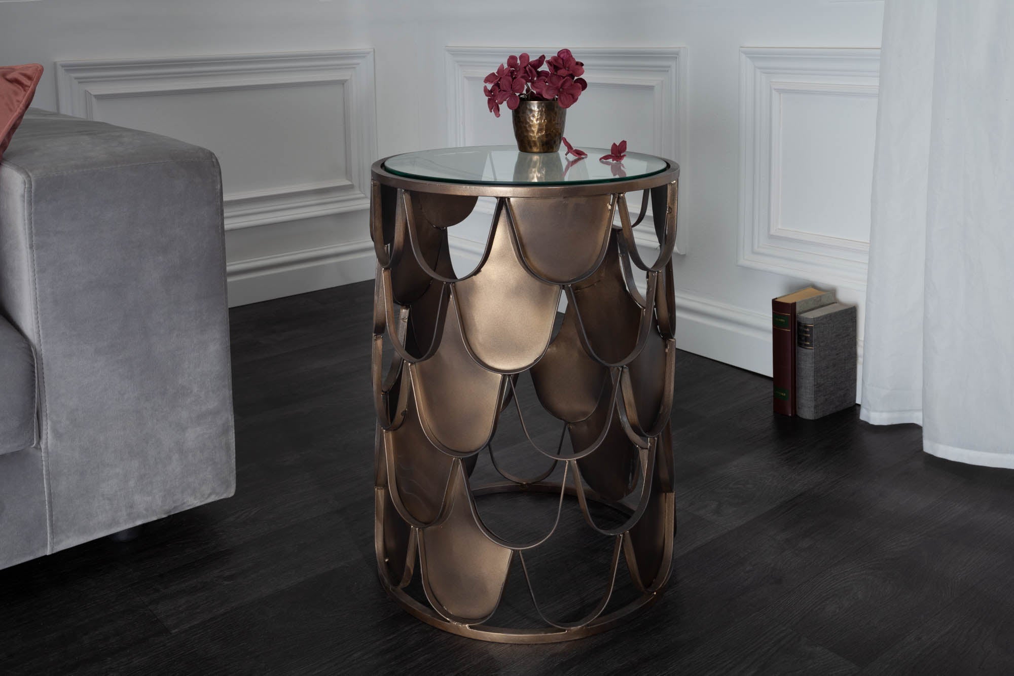 table-dappoint-industrielle-abstract-55cm-laiton-antique-metal-design-ecailles-de-poisson-ronde-verre_40111 (inv)