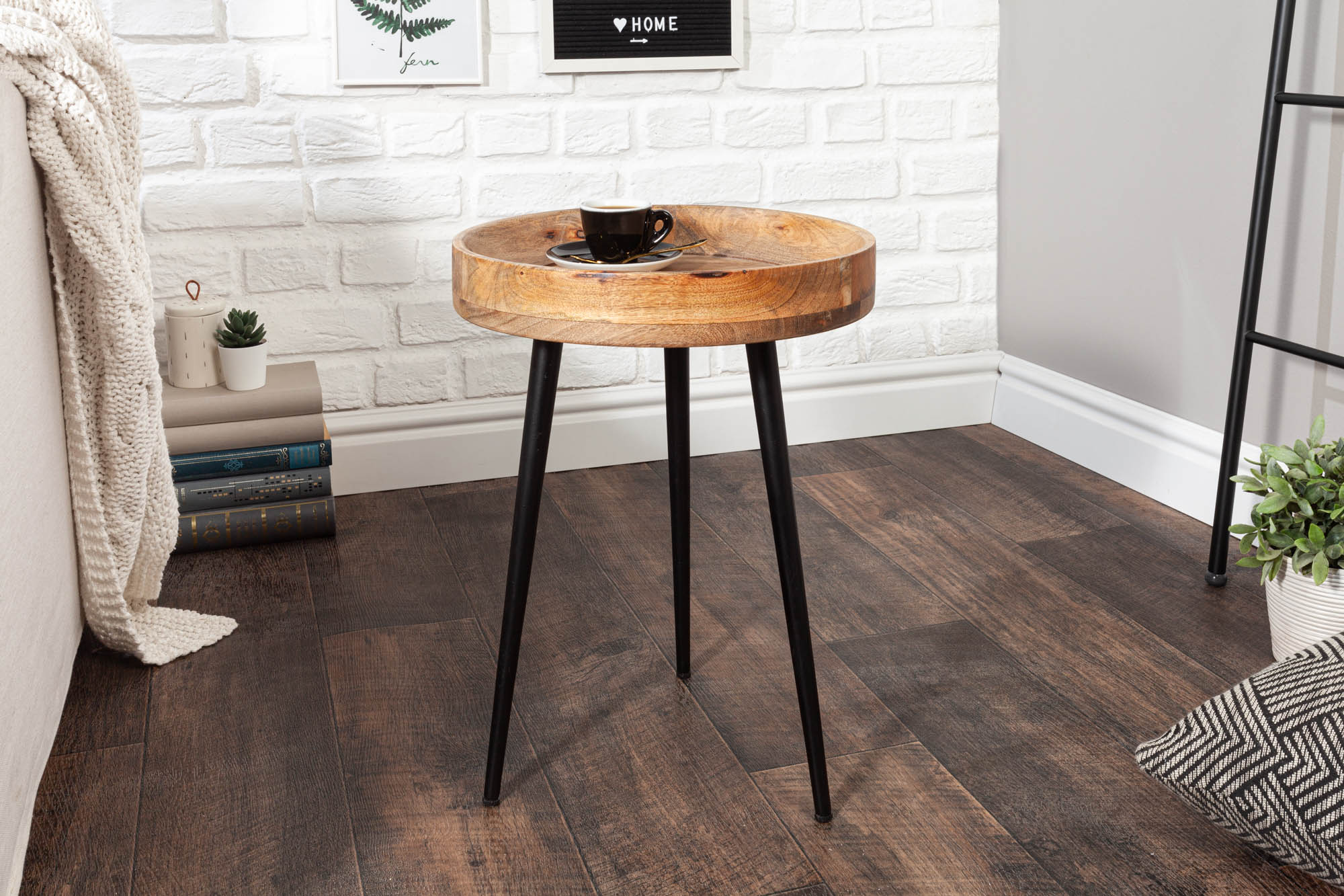 PURE NATURE Mesa auxiliar redonda de 35 cm de madera maciza de mango natural con patas de metal negro