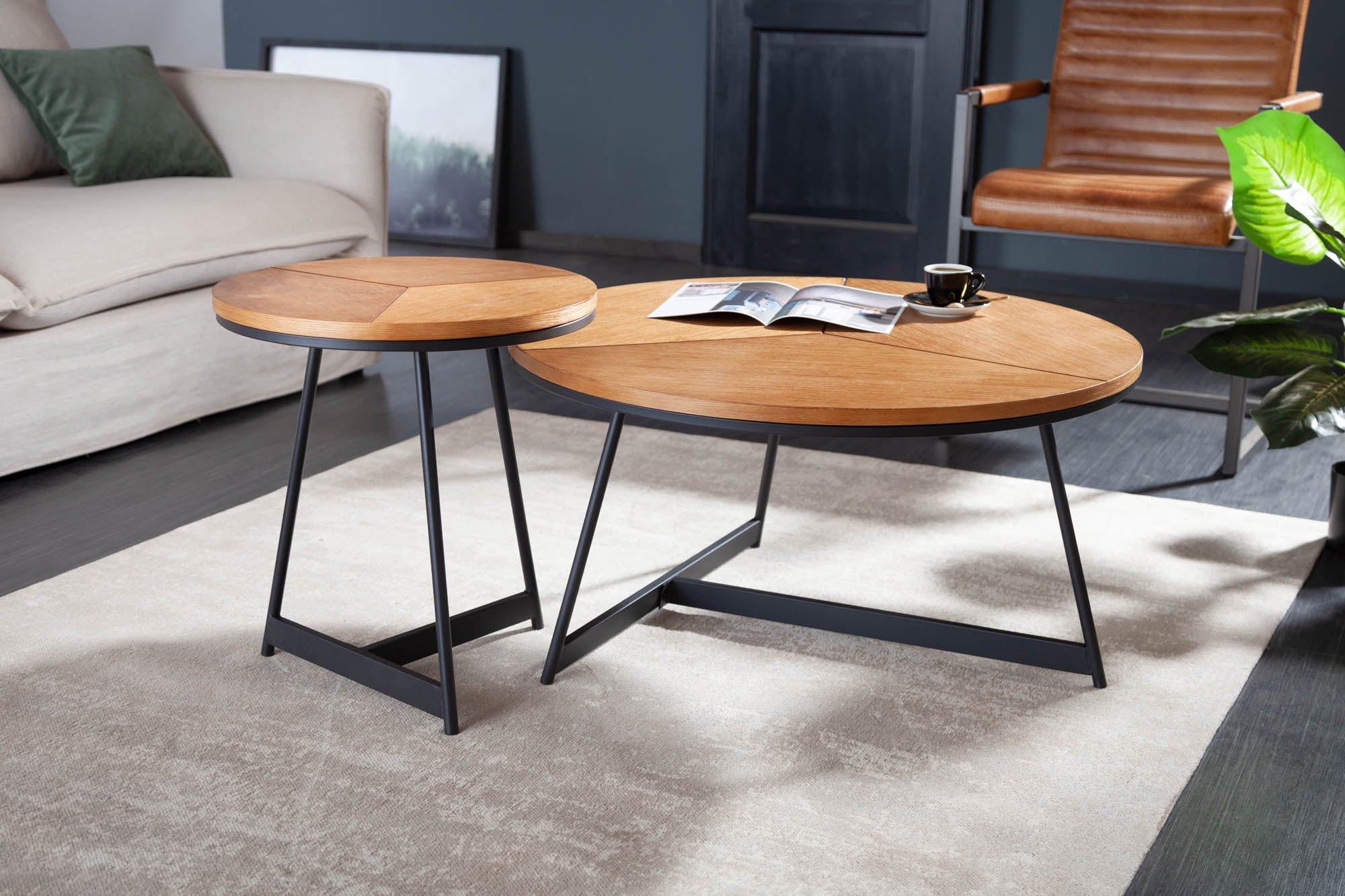 Mesa auxiliar redonda OAK ELEGANCE 45cm diseño roble negro estructura metal