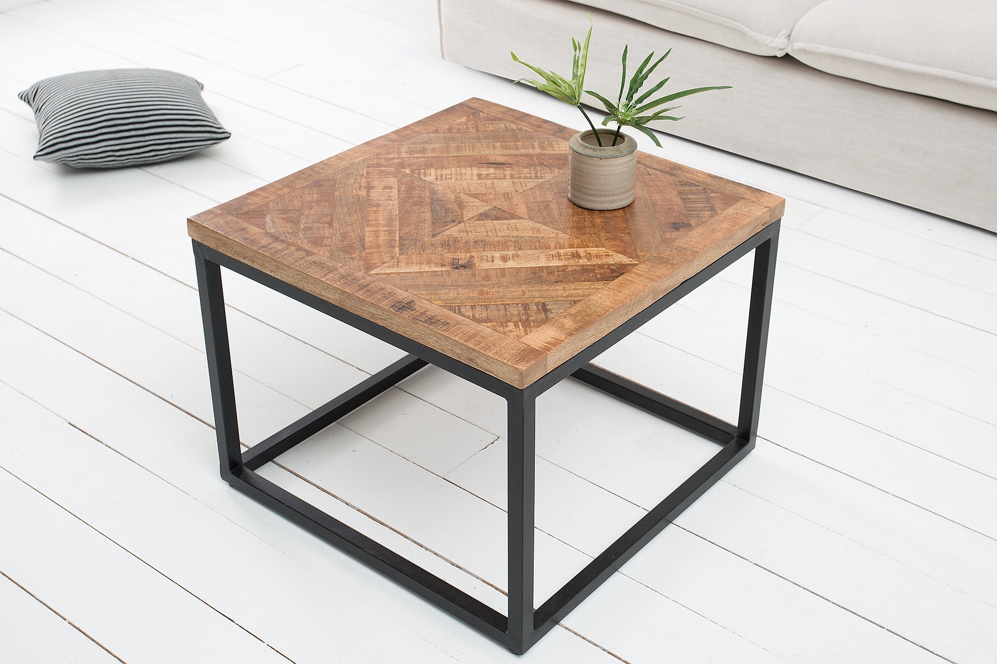 INFINITY HOME Mesa auxiliar maciza de 60cm en madera de mango, diseño industrial
