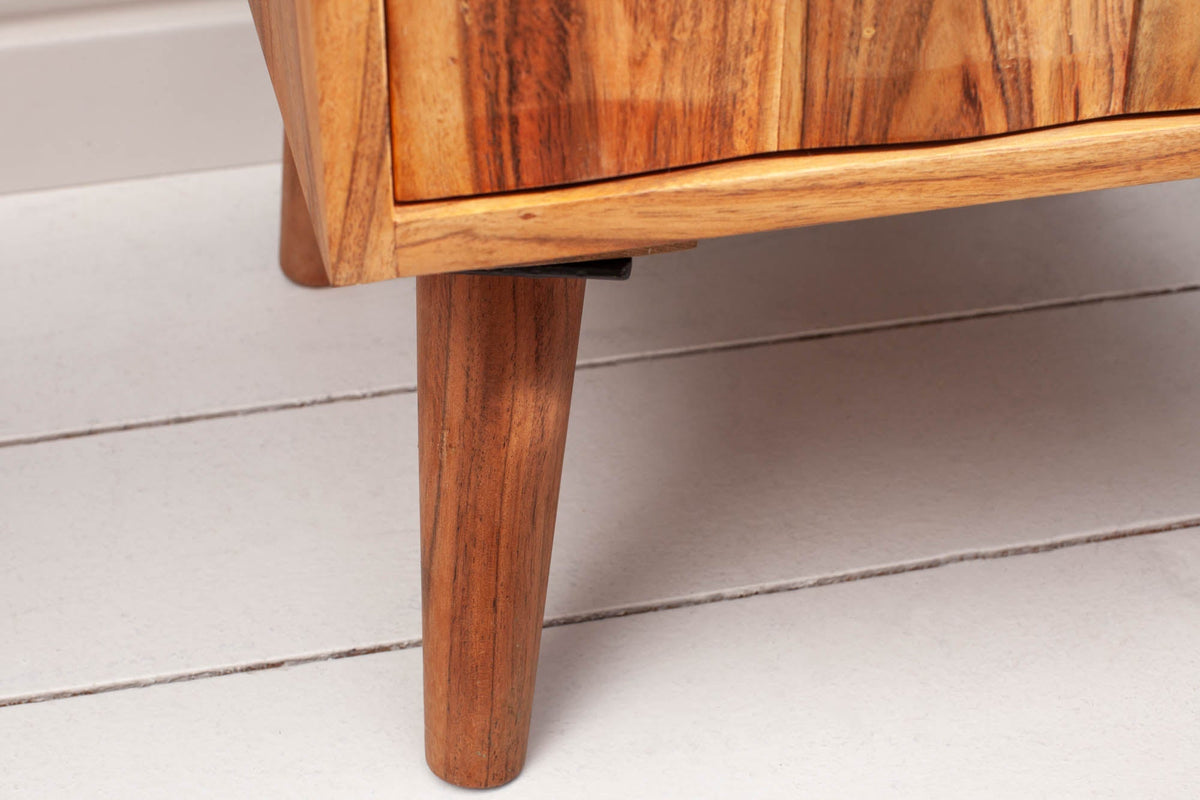Table de chevet en bois massif MYSTIC LIVING 60cm acacia naturel design 3D avec rangements
