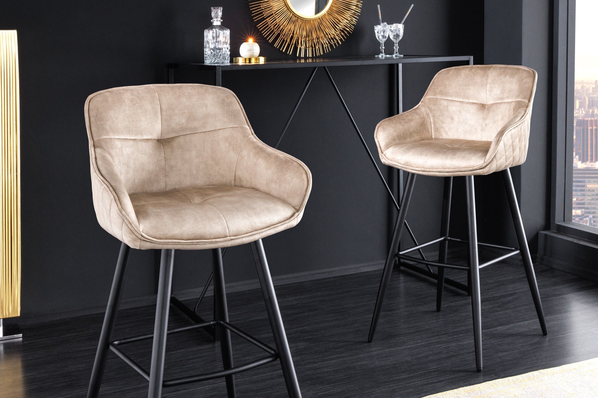 tabouret-de-bar-design-euphoria-velours-champagne-grege-pieds-metal-noir-chaise-de-bar-avec-dossier_43686 (inv)