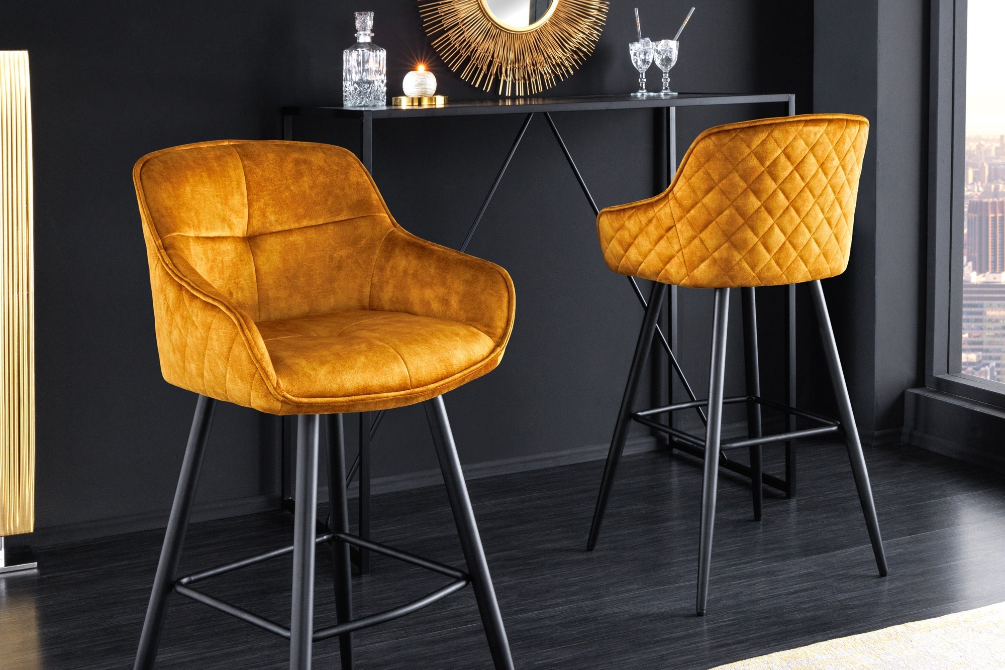 tabouret-de-bar-design-euphoria-velours-jaune-moutarde-pieds-metal-noir-chaise-de-bar-avec-dossier_43687 (inv)