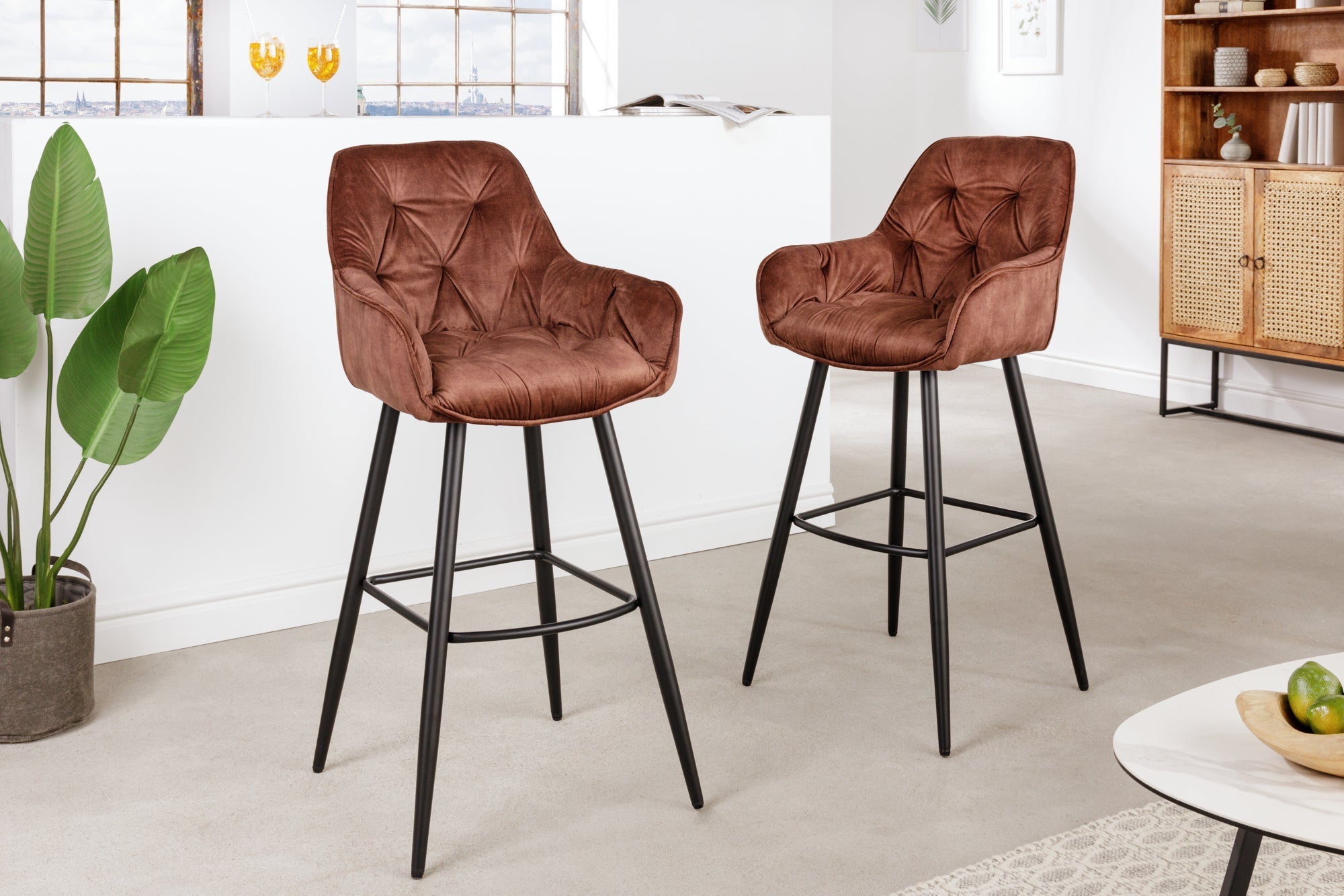 tabouret-de-bar-design-milano-chaise-de-bar-en-velours-marron-rouille-avec-dossier-en-metal-matelasse-chesterfield-noir_41962 (inv)