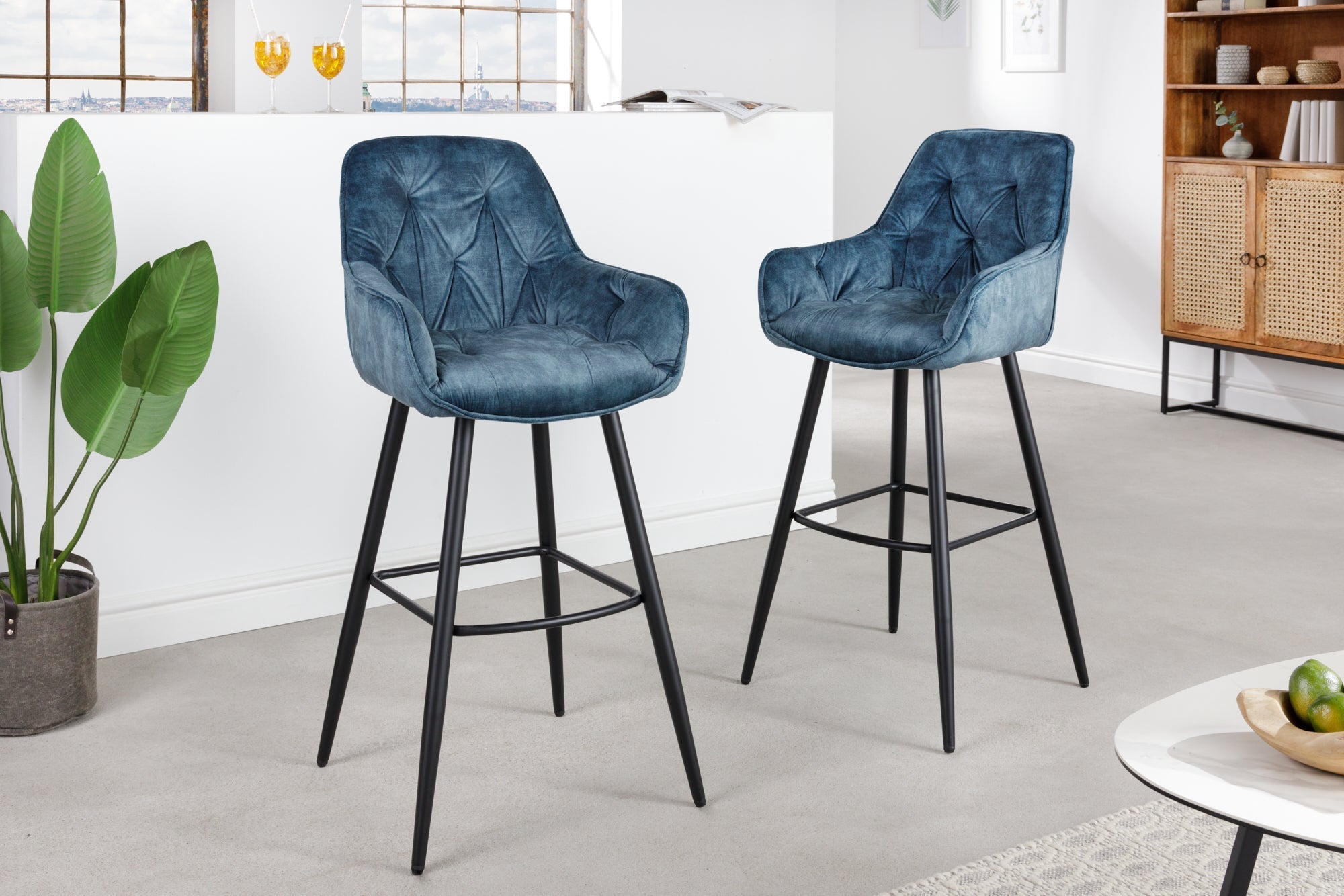 tabouret-de-bar-design-milano-chaise-de-bar-en-velours-petrole-avec-dossier-en-metal-noir_41961 (inv)