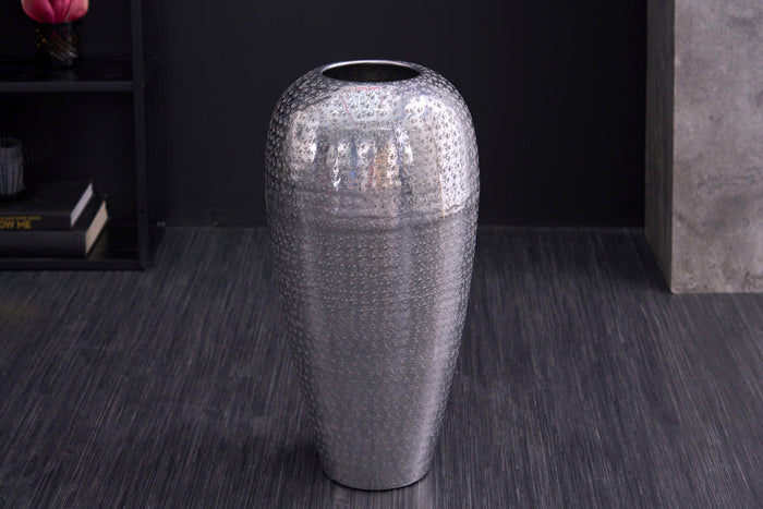 Vase élégant ORIENTAL 50cm argent au design marteau sauvage