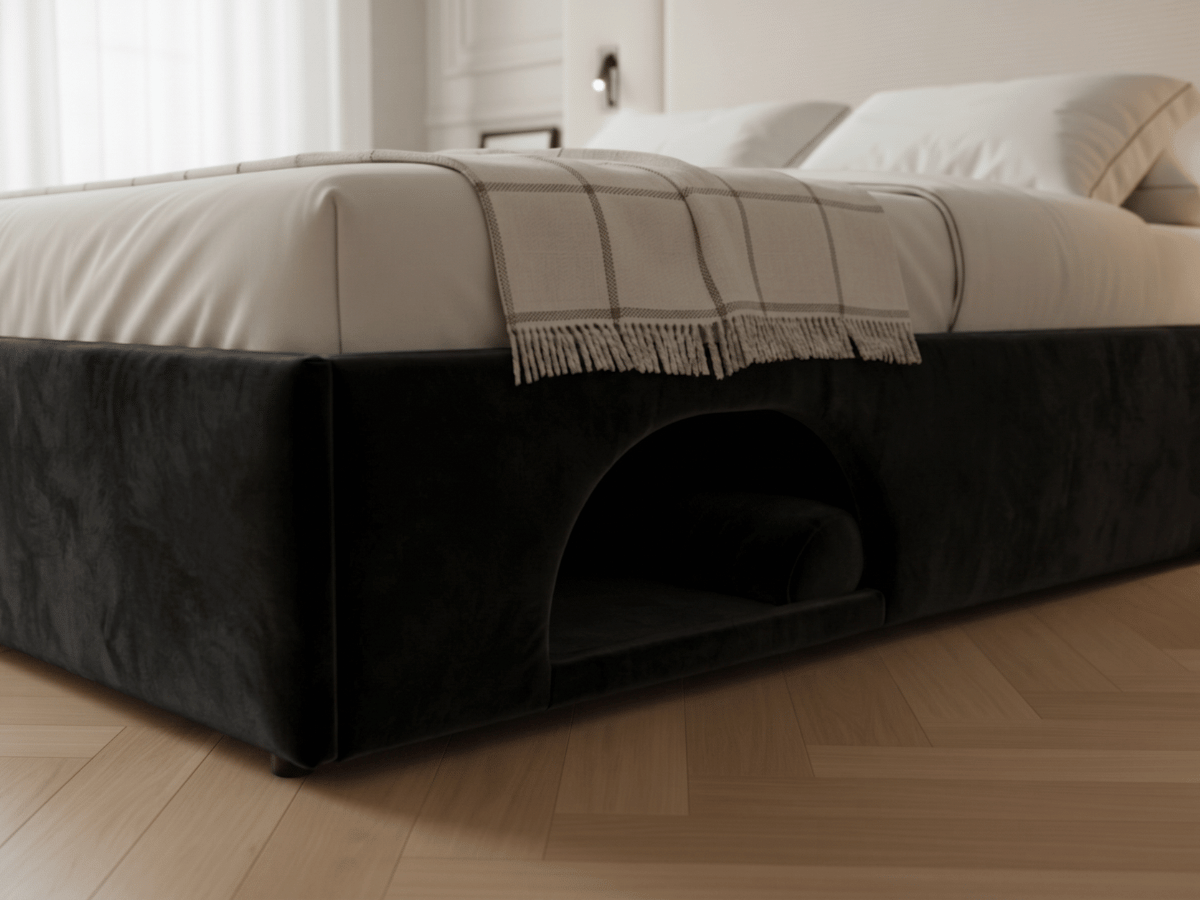 Lit Élysée – CosyPet Edition : tête de lit XXL, coffre, lumières, USB & tables de chevet incluses