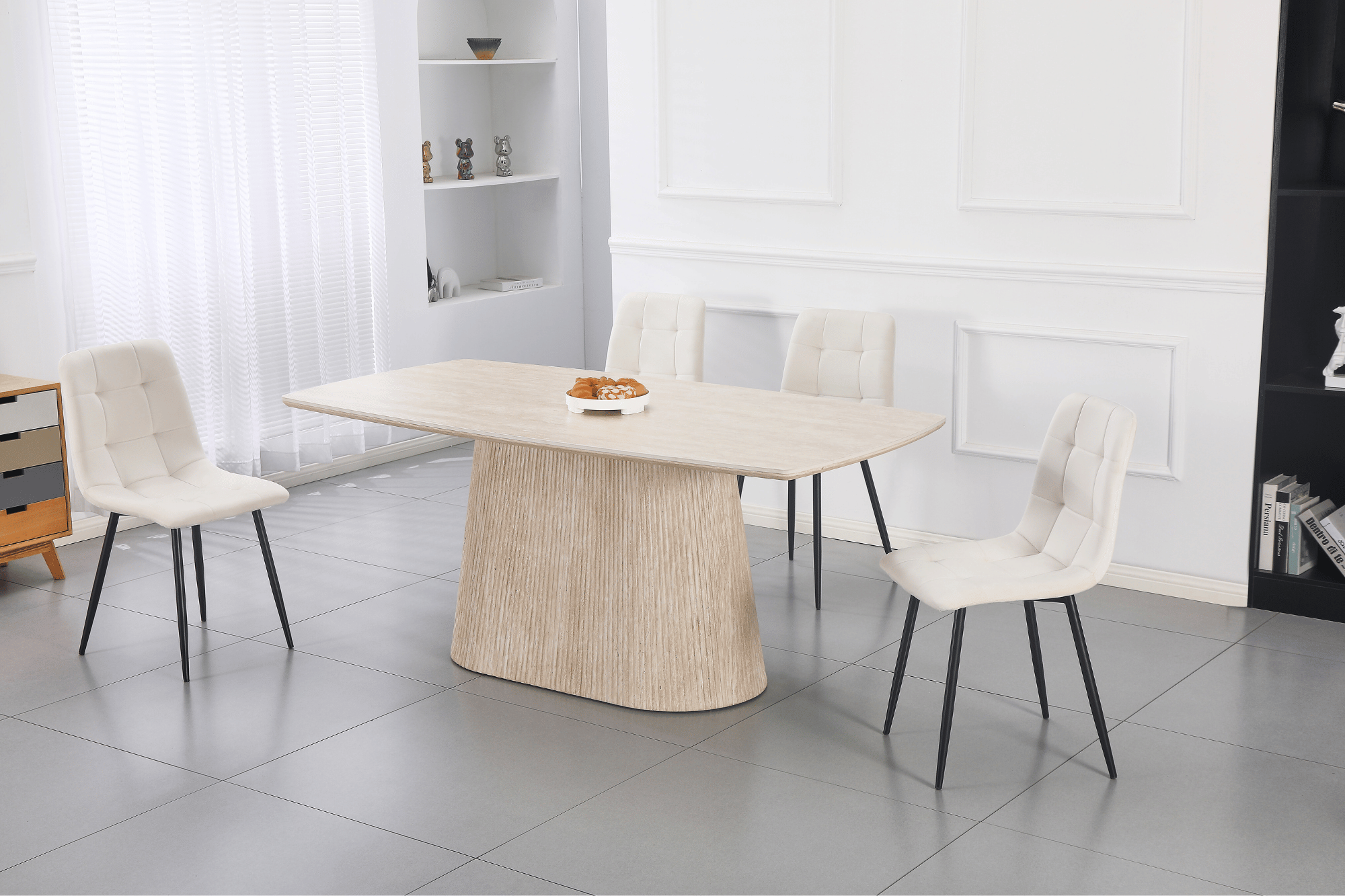 Table à manger Dona – Plateau effet céramique travertin & pieds métal décor bois strié – 180 cm