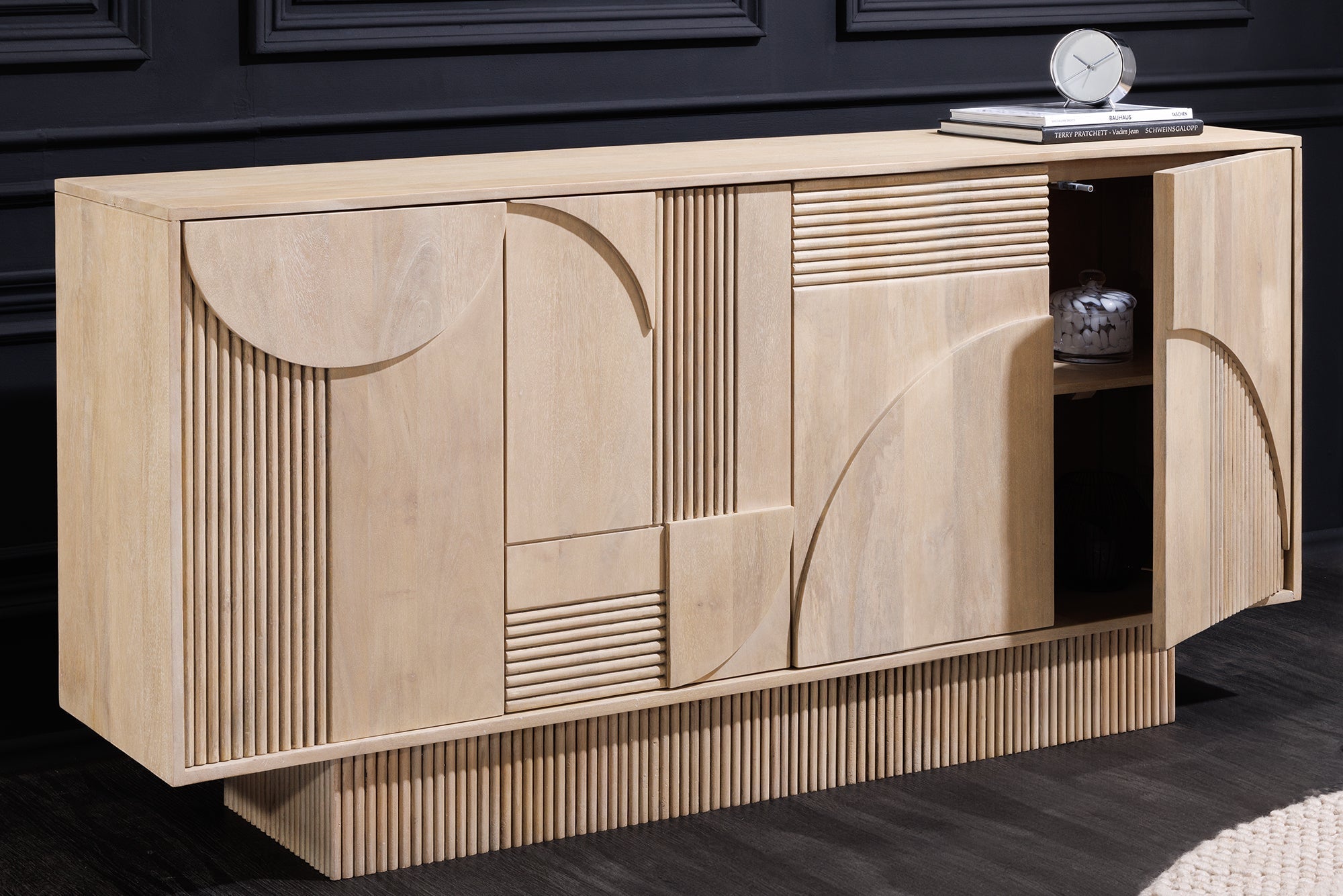 Buffet design ART DECO 170cm en manguier massif cérusé blanc façade 3D