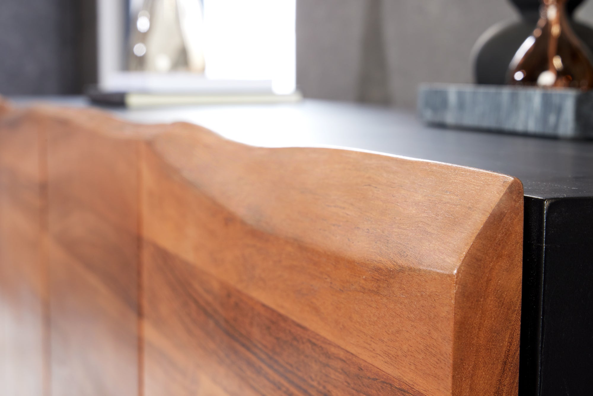 Buffet design industriel ORGANIC ARTWORK 180cm structure en fer et bois d’acacia massif