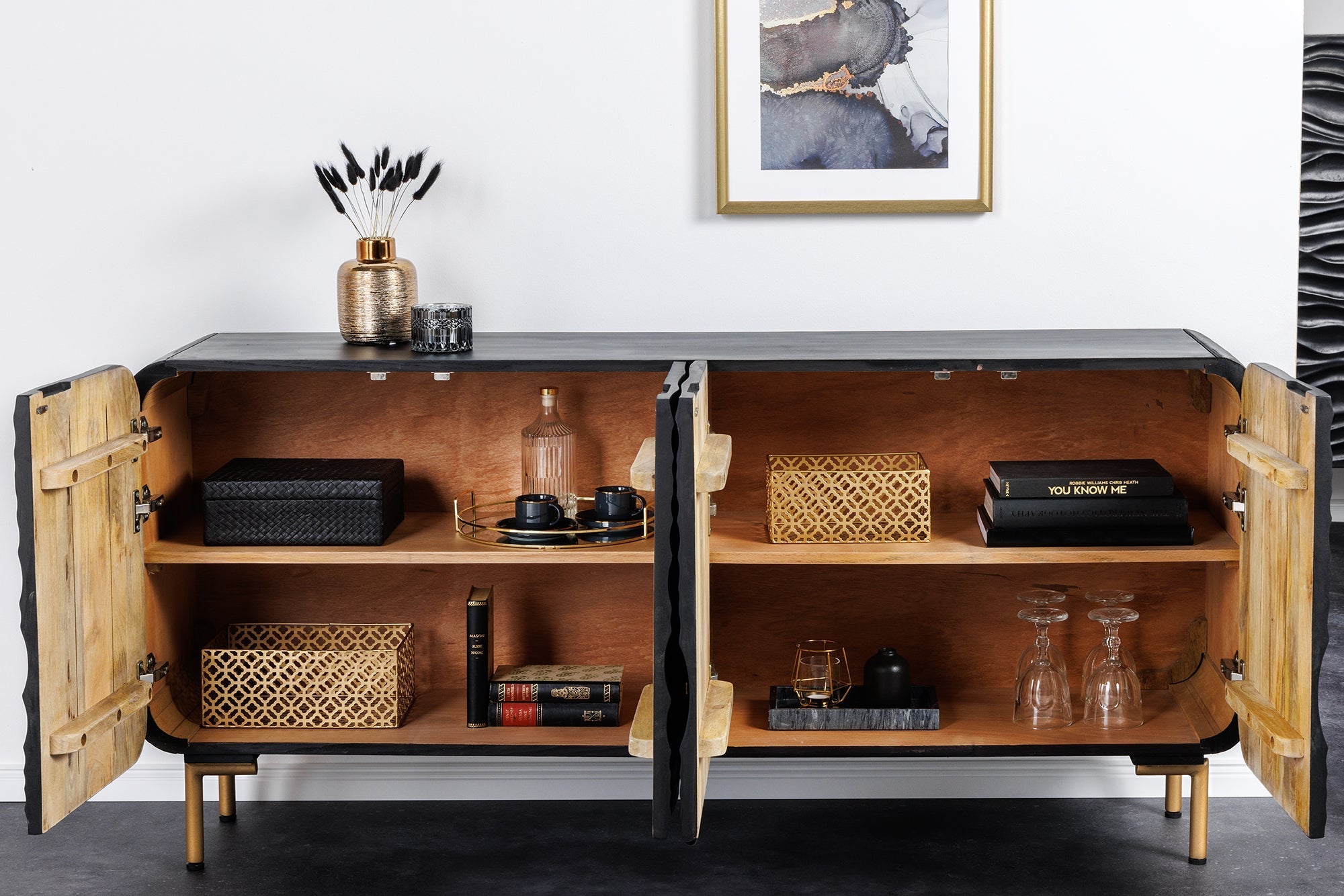 Buffet design WAVE 160cm en manguier noir massif pieds métal doré mat