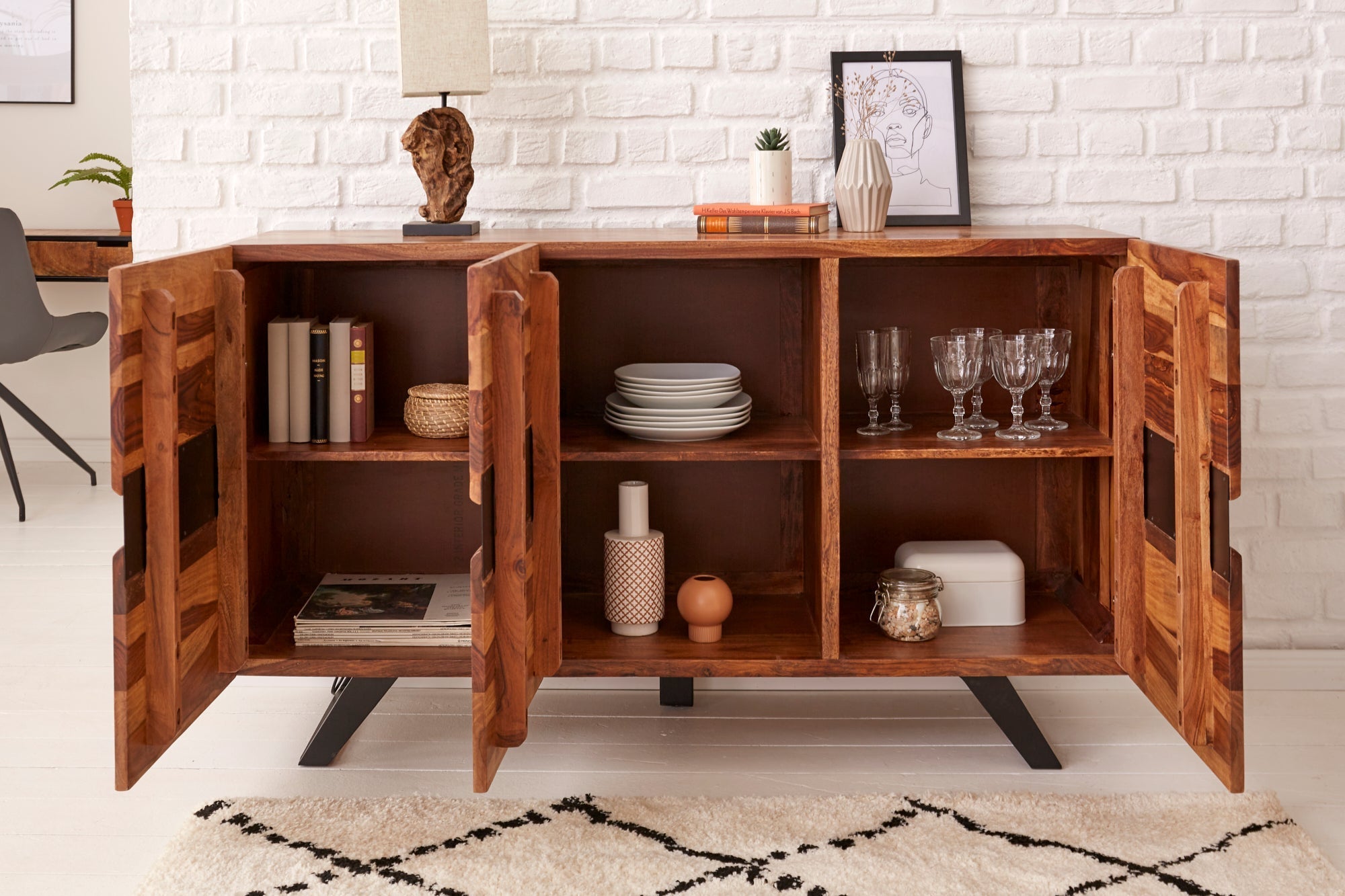 Buffet en bois massif AMAZONAS 150cm bord sapin marron structure métal noir
