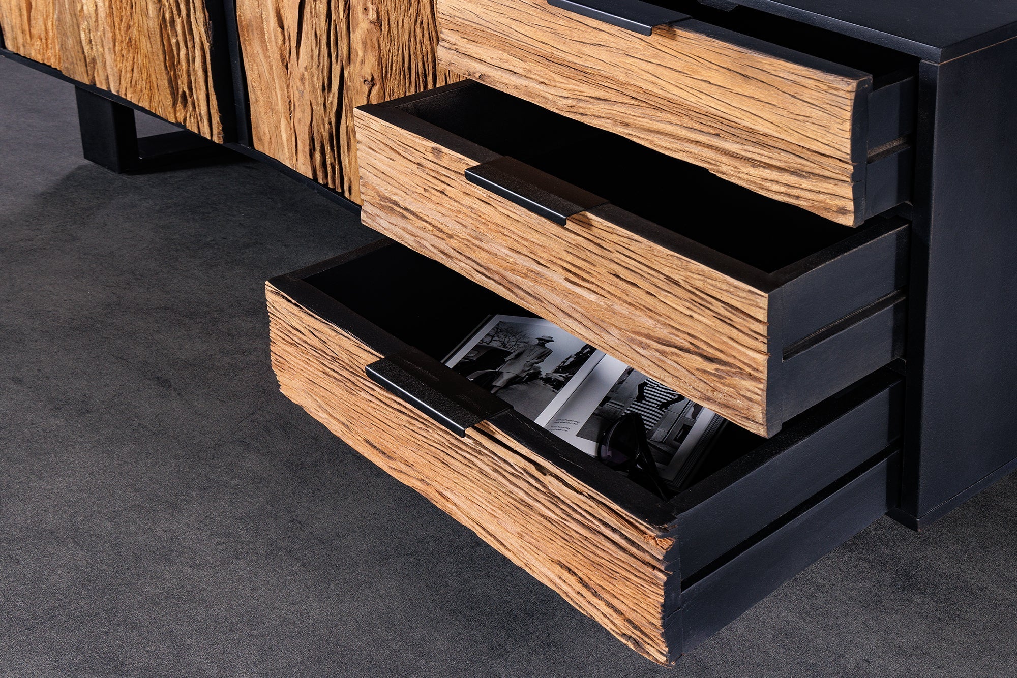 Buffet en bois massif BARRACUDA 150cm teck manguier noir métal recyclé