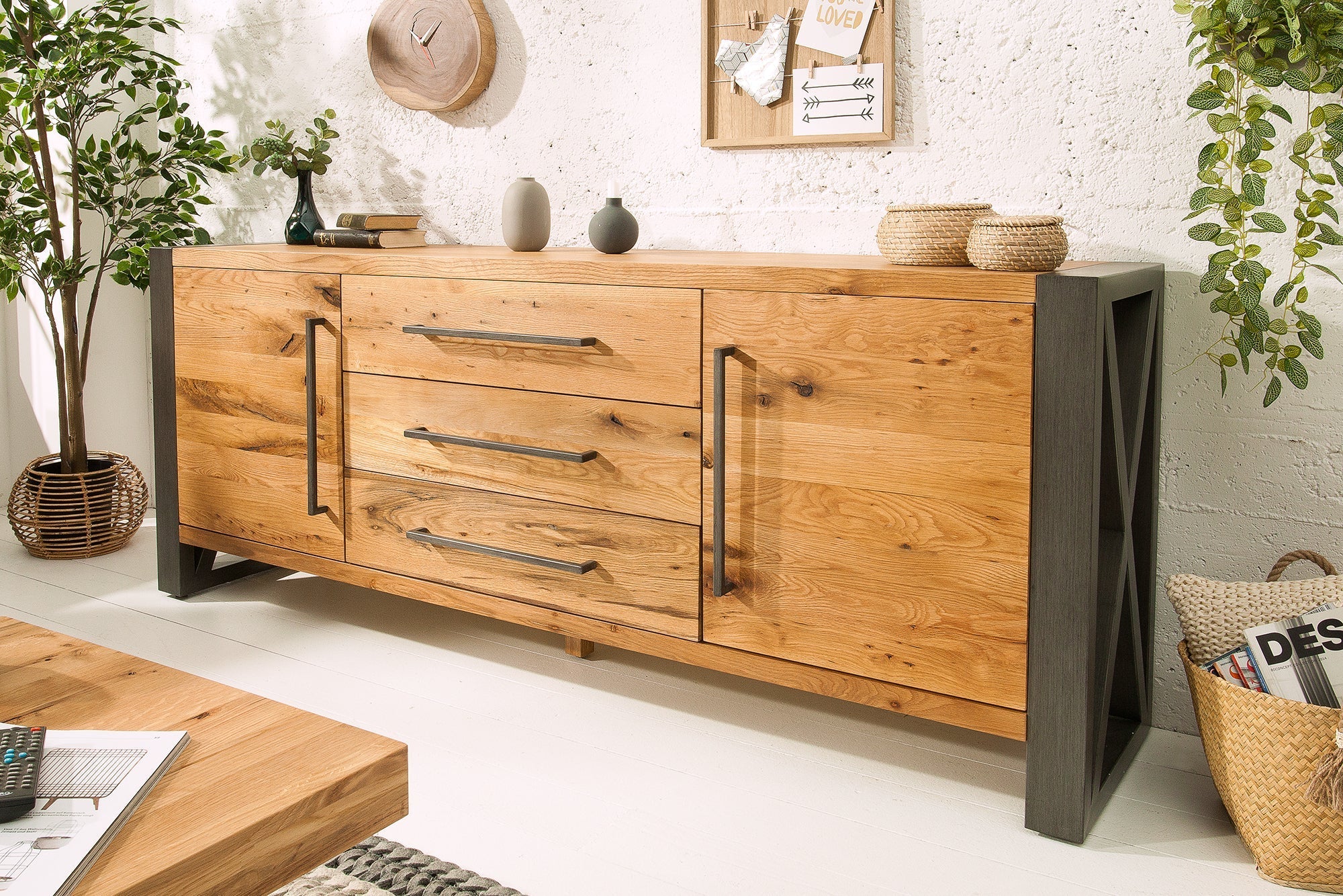 Buffet en bois massif THOR 200 cm avec tiroirs chêne sauvage naturel métal huilé noir