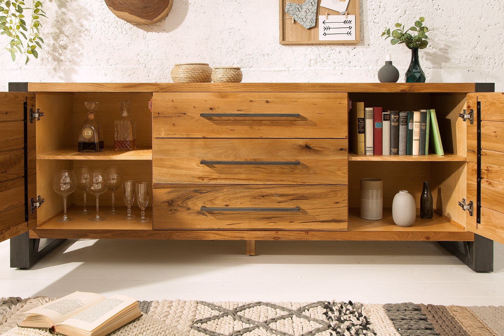 Buffet en bois massif THOR 200 cm avec tiroirs chêne sauvage naturel métal huilé noir
