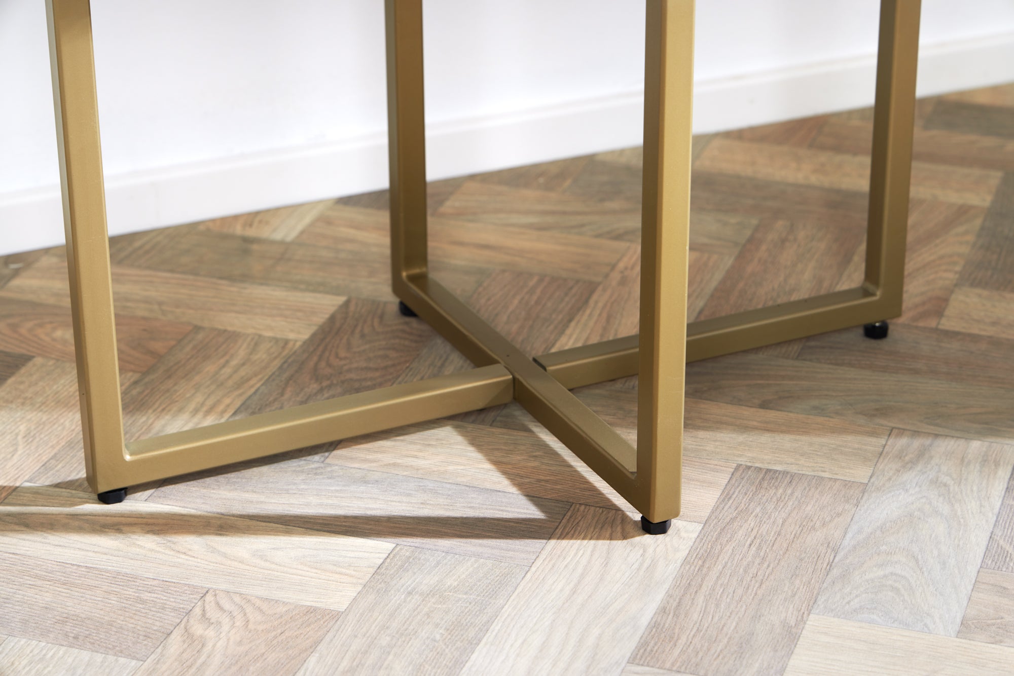 Buffet haut design GATSBY 125cm marron mat doré bois de manguier rétro