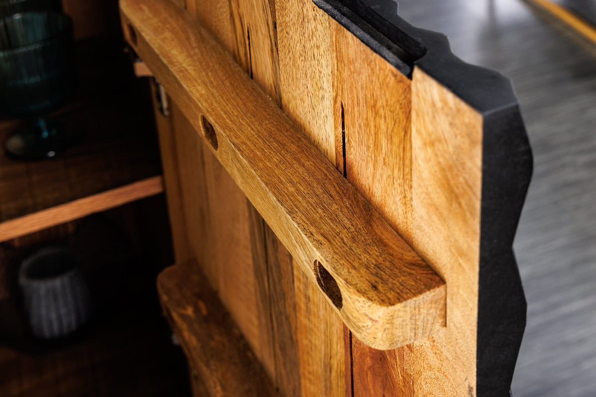 Buffet haut design ILLUSION 120cm en bois de manguier massif noir avec sculptures 3D structure en métal fer doré