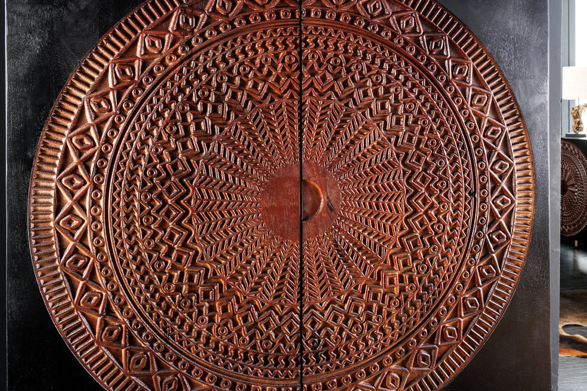 Buffet haut massif MANDALA 120cm en bois de manguier avec sculptures 3D pieds noir doré