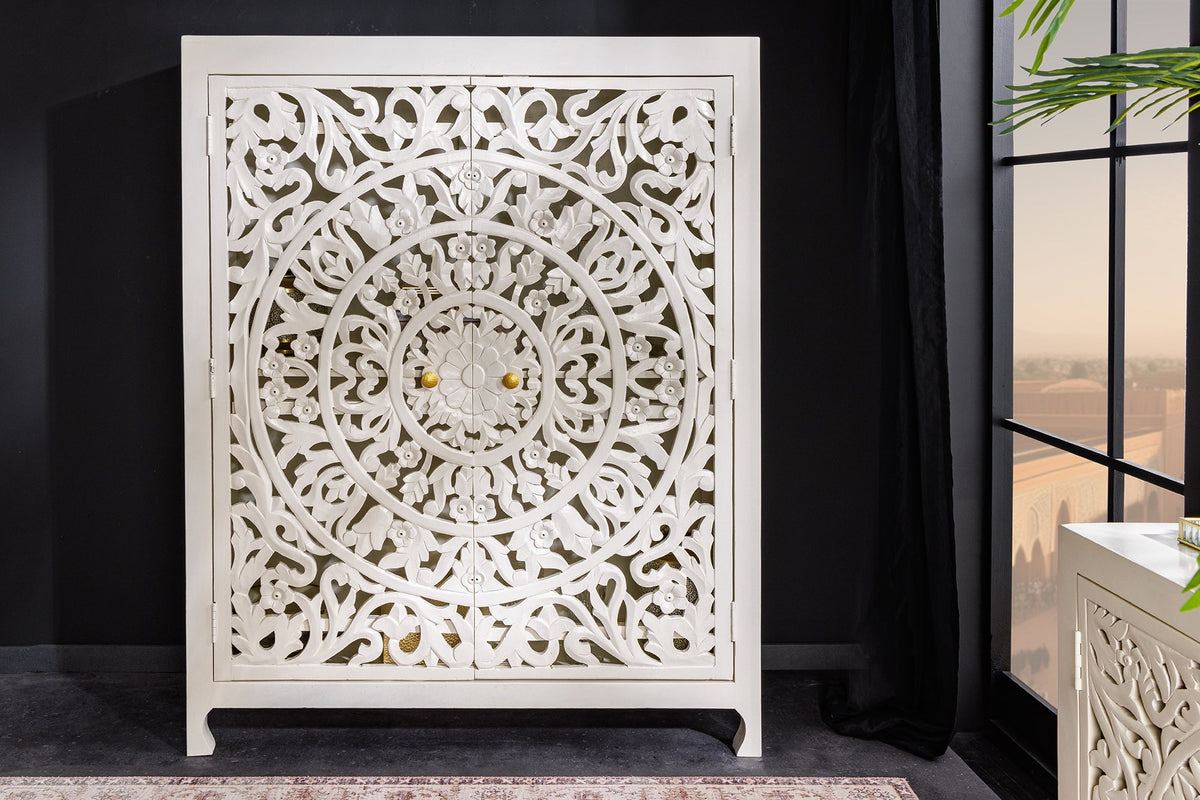 Buffet haut massif MARRAKESCH 140cm en manguier blanc avec décoration faite main