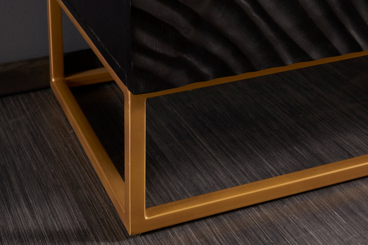 Buffet haut massif SCORPION 120 cm en bois de manguier noir avec sculptures 3D élaborées