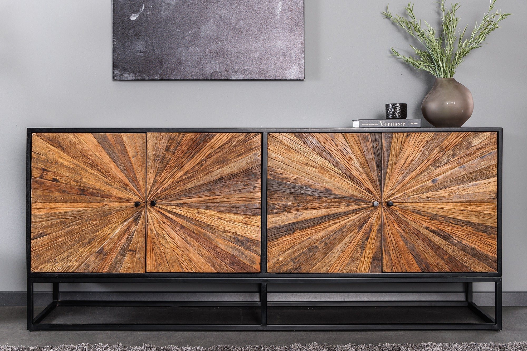 Buffet massif BARRACUDA 180cm en manguier marron avec façade en teck métal noir