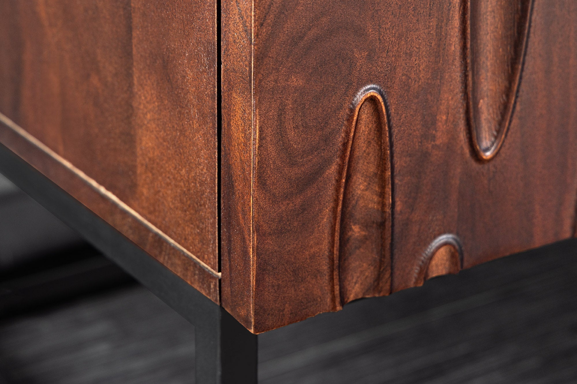 Buffet massif DUNE 175cm bois d’acacia marron noyer design 3D métal noir