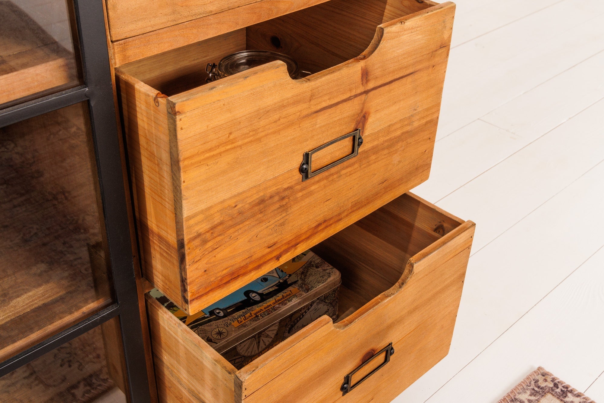 Buffet massif HERITAGE 150cm bois de pin naturel portes industrielles vitrine en métal
