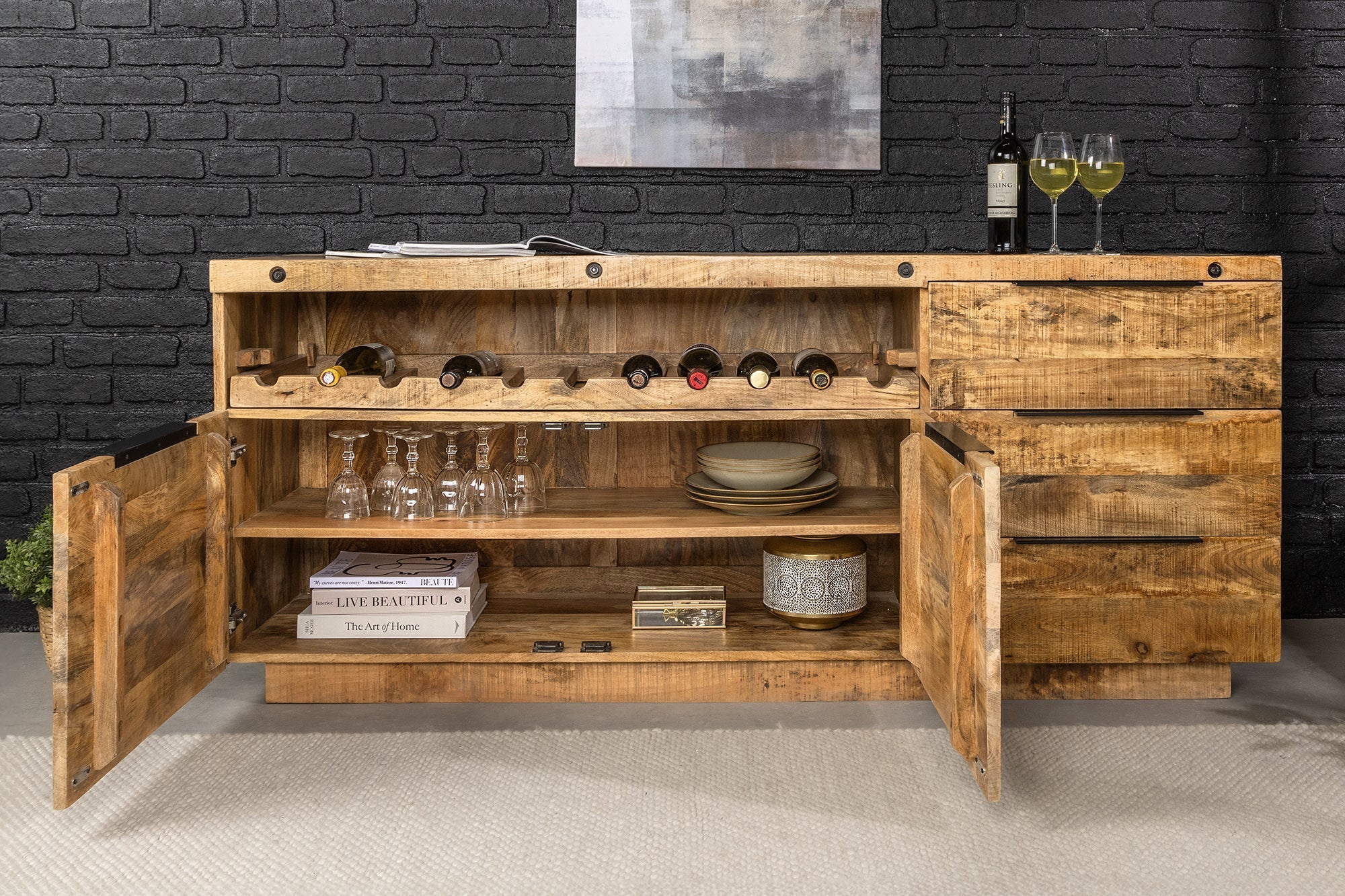 Buffet massif IRON CRAFT 175cm en bois de manguier naturel avec tiroirs casier à vin