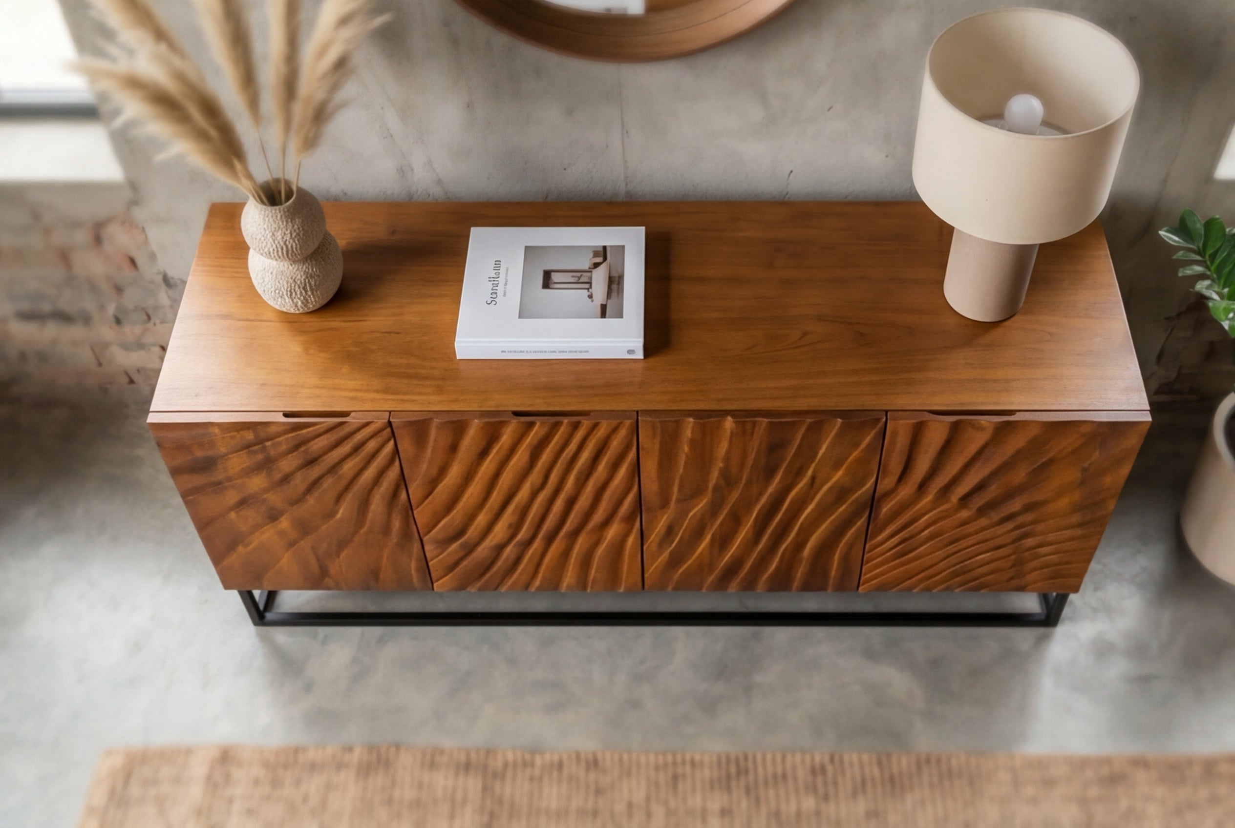 Buffet massif SCORPION 180cm en bois de manguier marron avec sculptures 3D élaborées