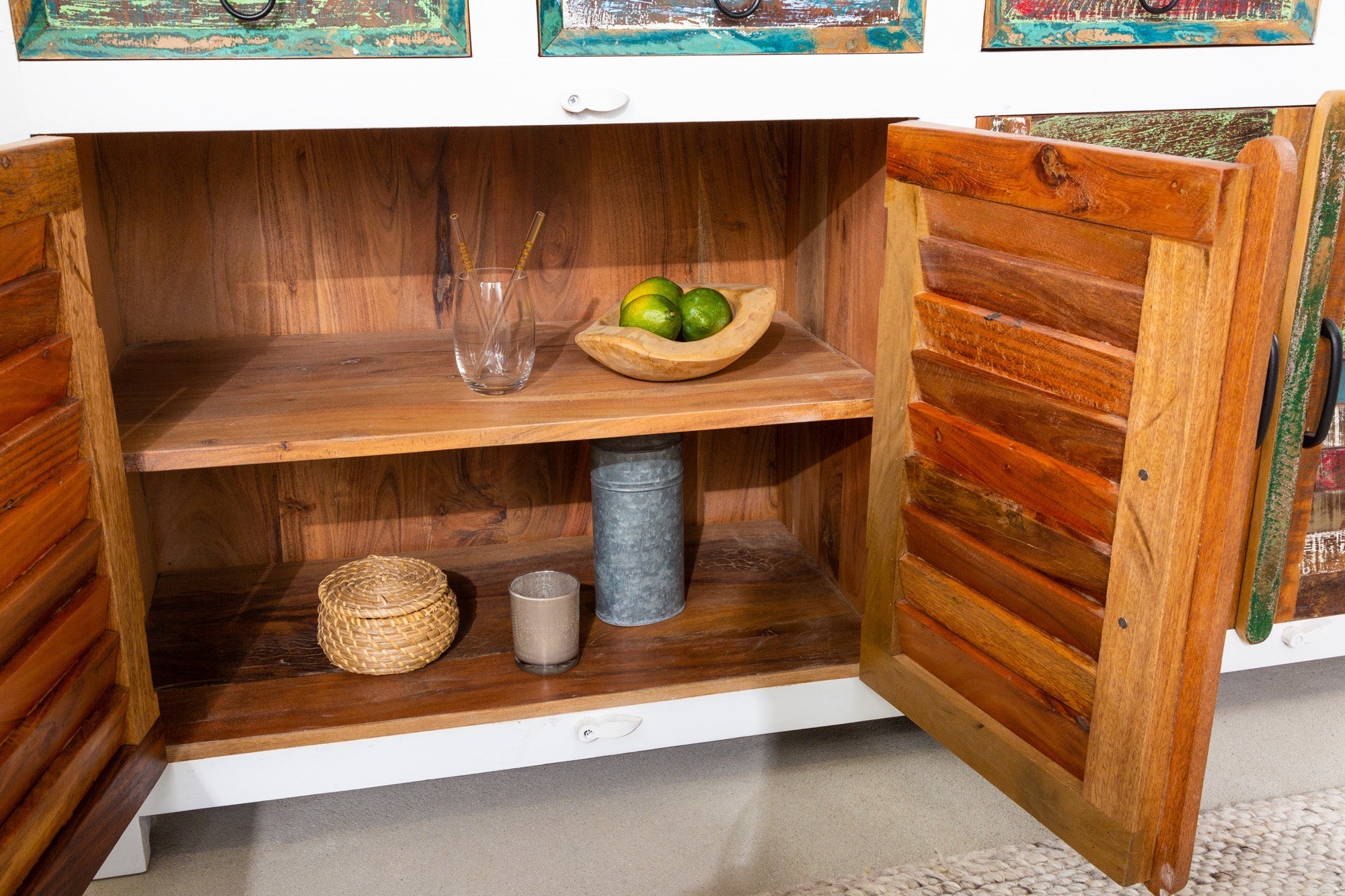 Buffet unique JAKARTA 160cm blanc coloré en bois massif recyclé provenant de bateaux de pêche