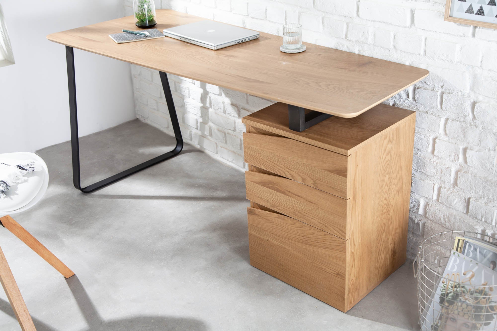 Bureau industriel STUDIO 160cm aspect chêne avec 3 tiroirs