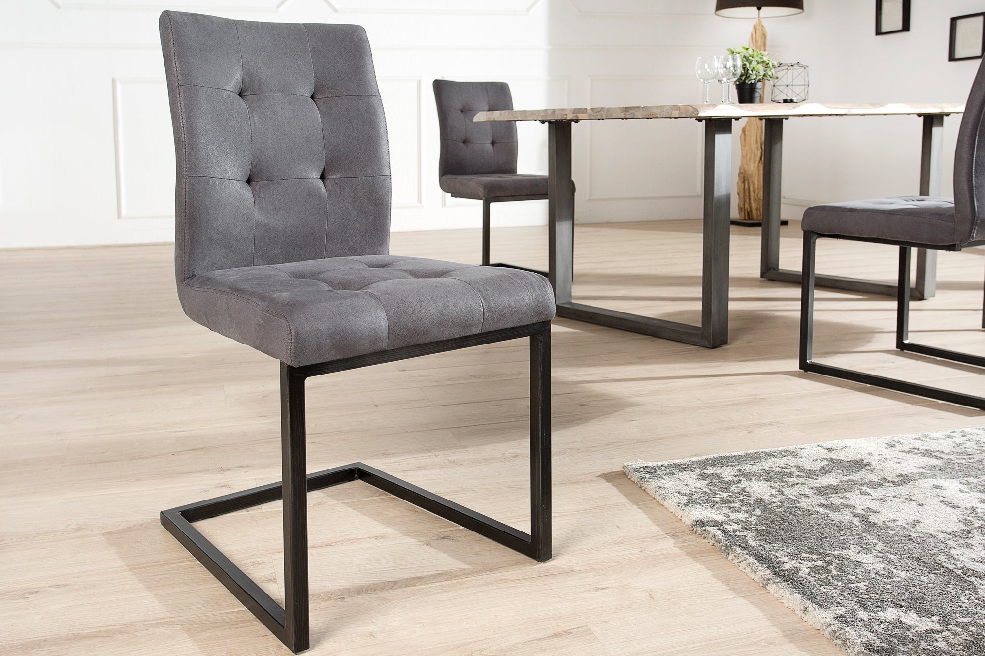 Lote de 2x sillas voladizas de diseño OXFORD vintage de microfibra gris con estructura de metal negro