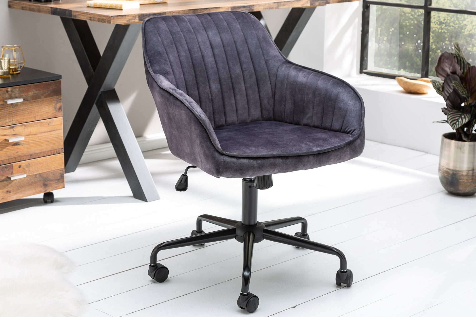 Chaise de bureau réglable en hauteur TURIN velours gris foncé avec accoudoirs chaise pivotante