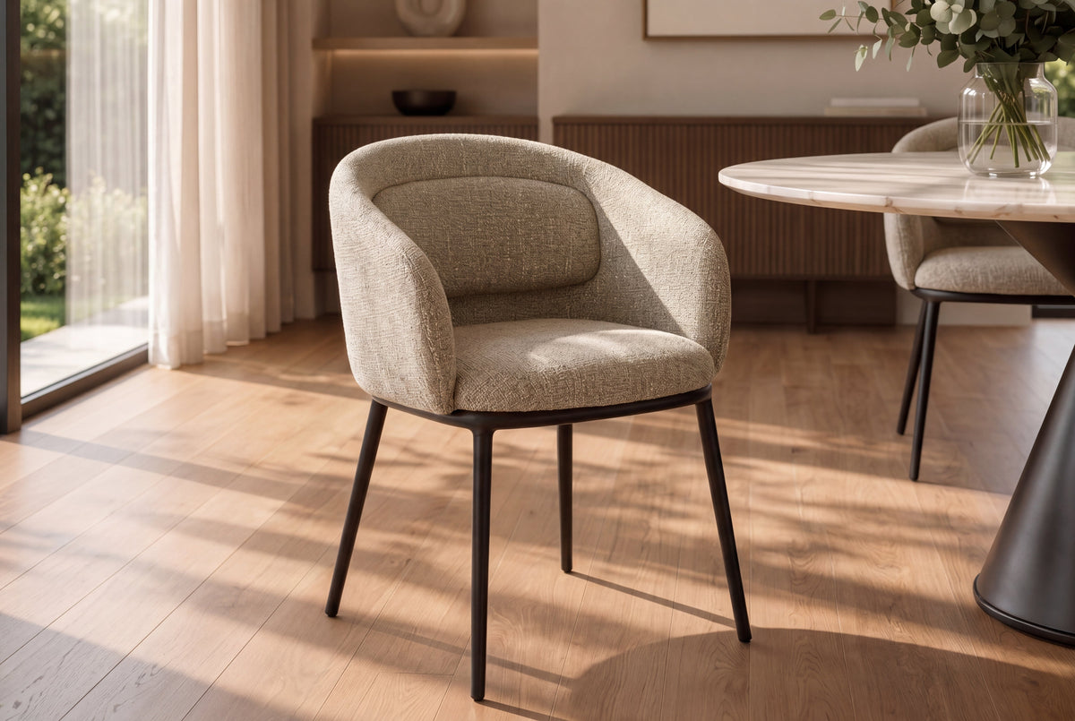 Chaise design élégante FLORENZ beige marron tissu structuré noir métal avec accoudoirs