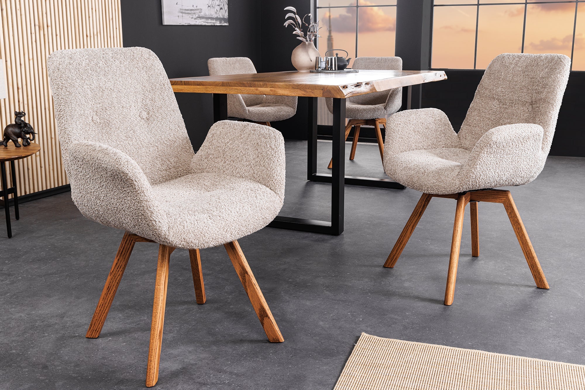 Lote de 2 sillas giratorias BALTIC de roble macizo beige con patas y reposabrazos de roble natural rizado